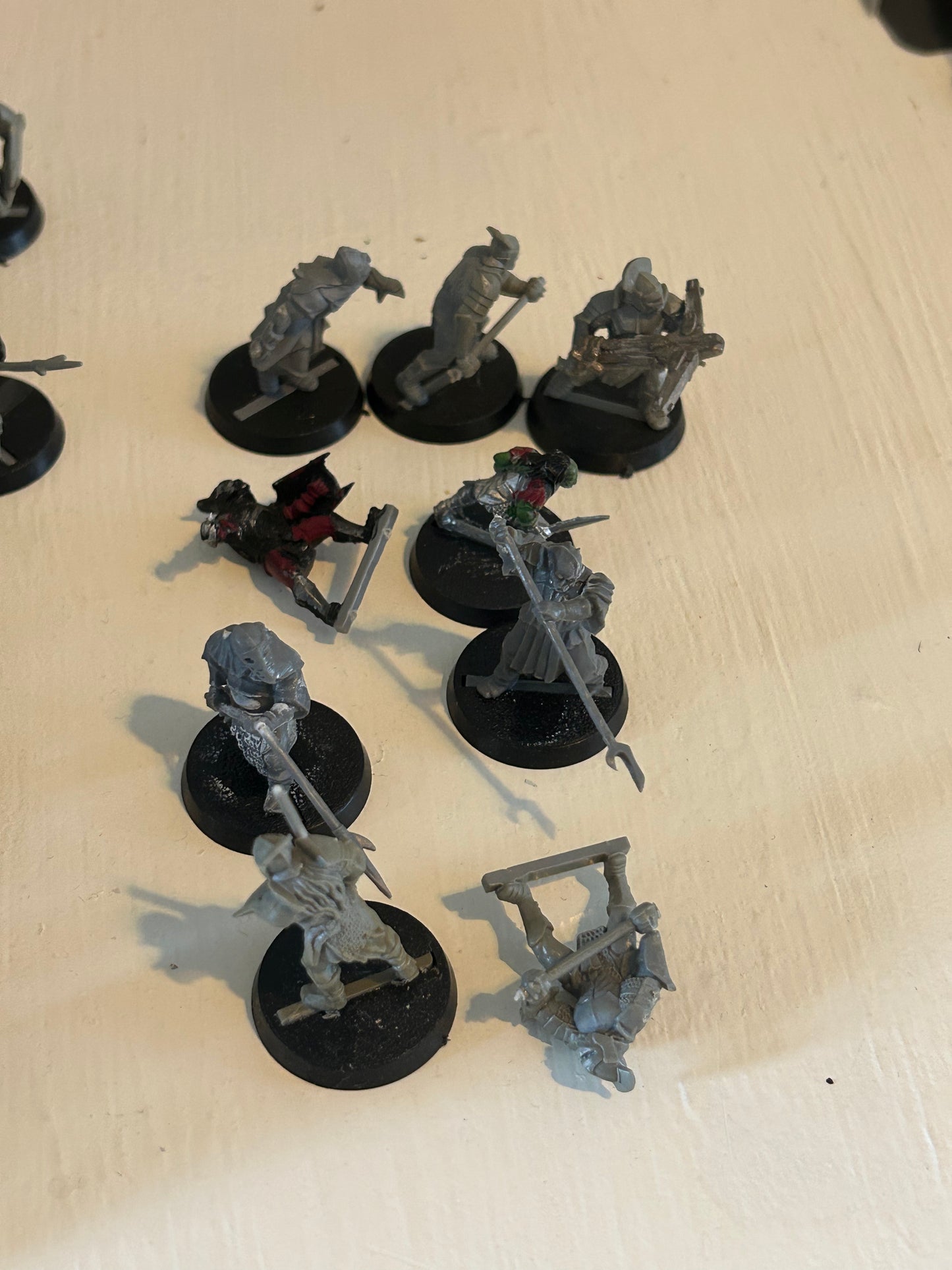MESBG large evil ork Uruk Hai and goblin army (1 troll, 23 goblins, 2 warg riders, 76 orcs/uruk hai, plus 9 damaged models)