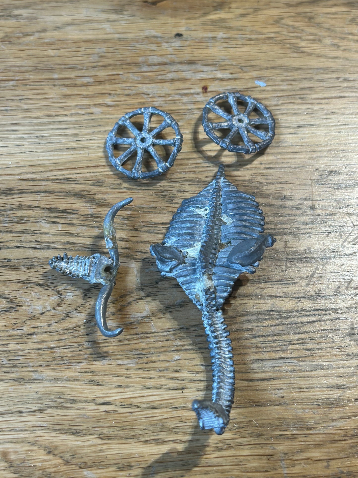 Citadel Skeleton Undead War Machines Chariot (just the chariot parts; has wear, tabs stuck in chariot, one of the wheel nubs is worn down)