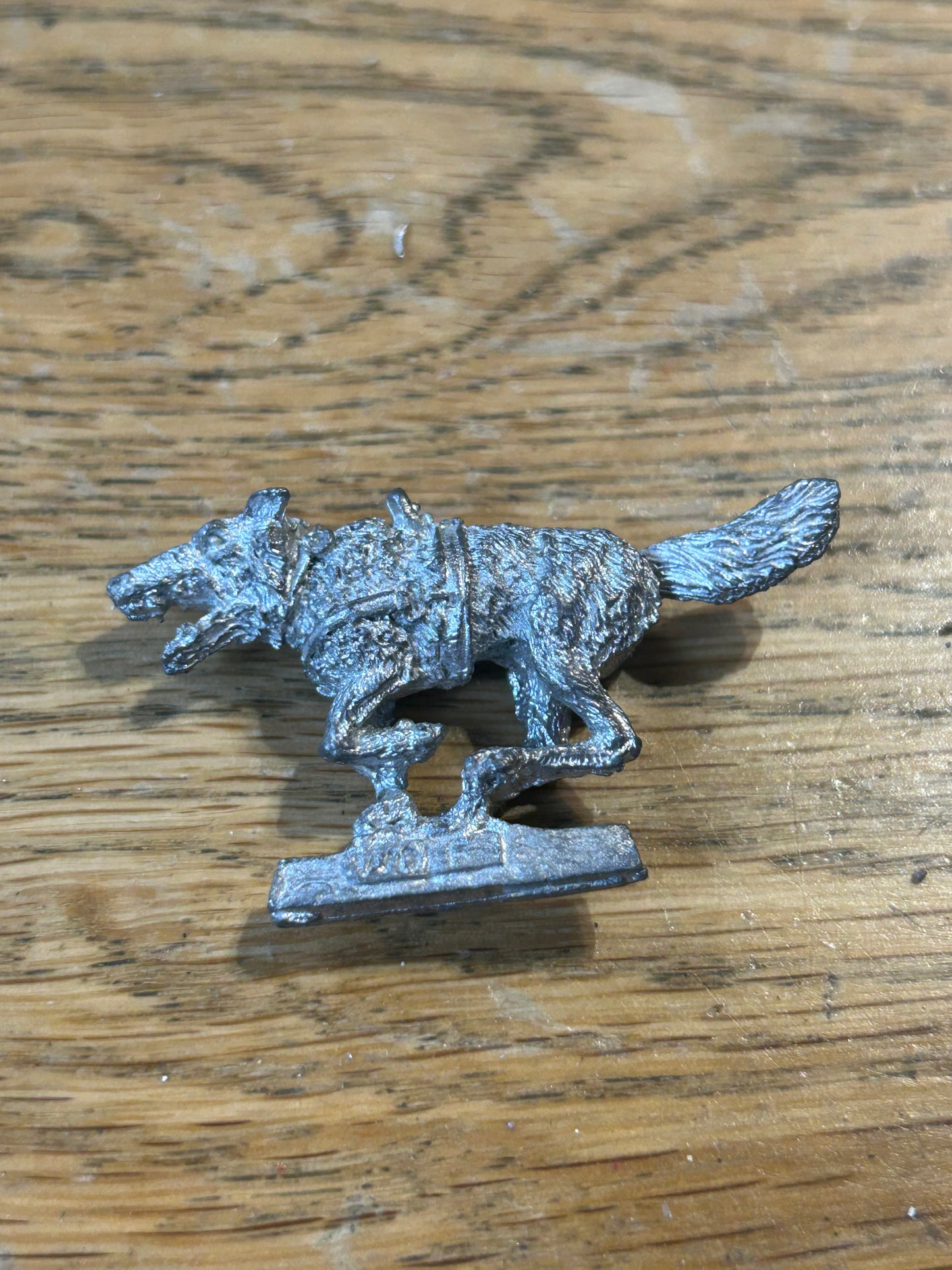 Warhammer fantasy goblin MD9 war chariot wolf
