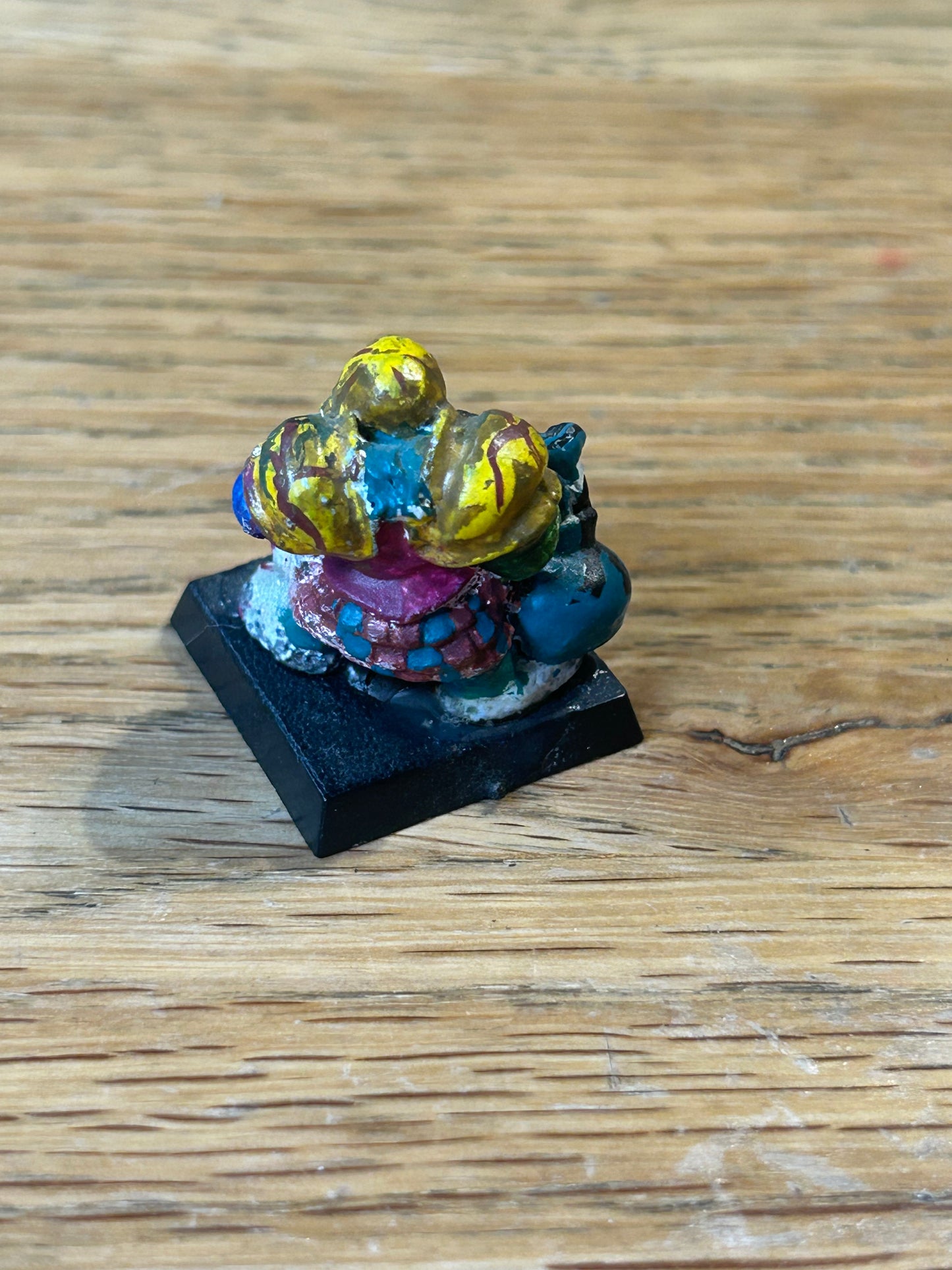 Warhammer fantasy marauder miniatures chaos dwarfs CD 14
Helmet, w. Ball & Chain
(MM90/4b)