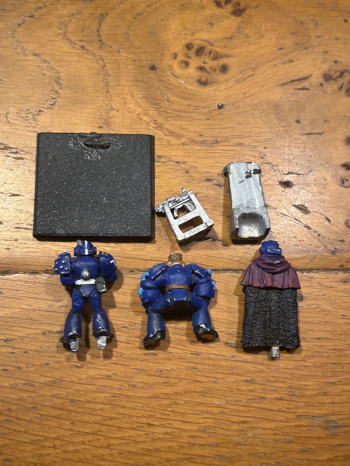 4104 Imperial Commander Marneus Calgar on Throne Rogue Trader Warhammer 40k