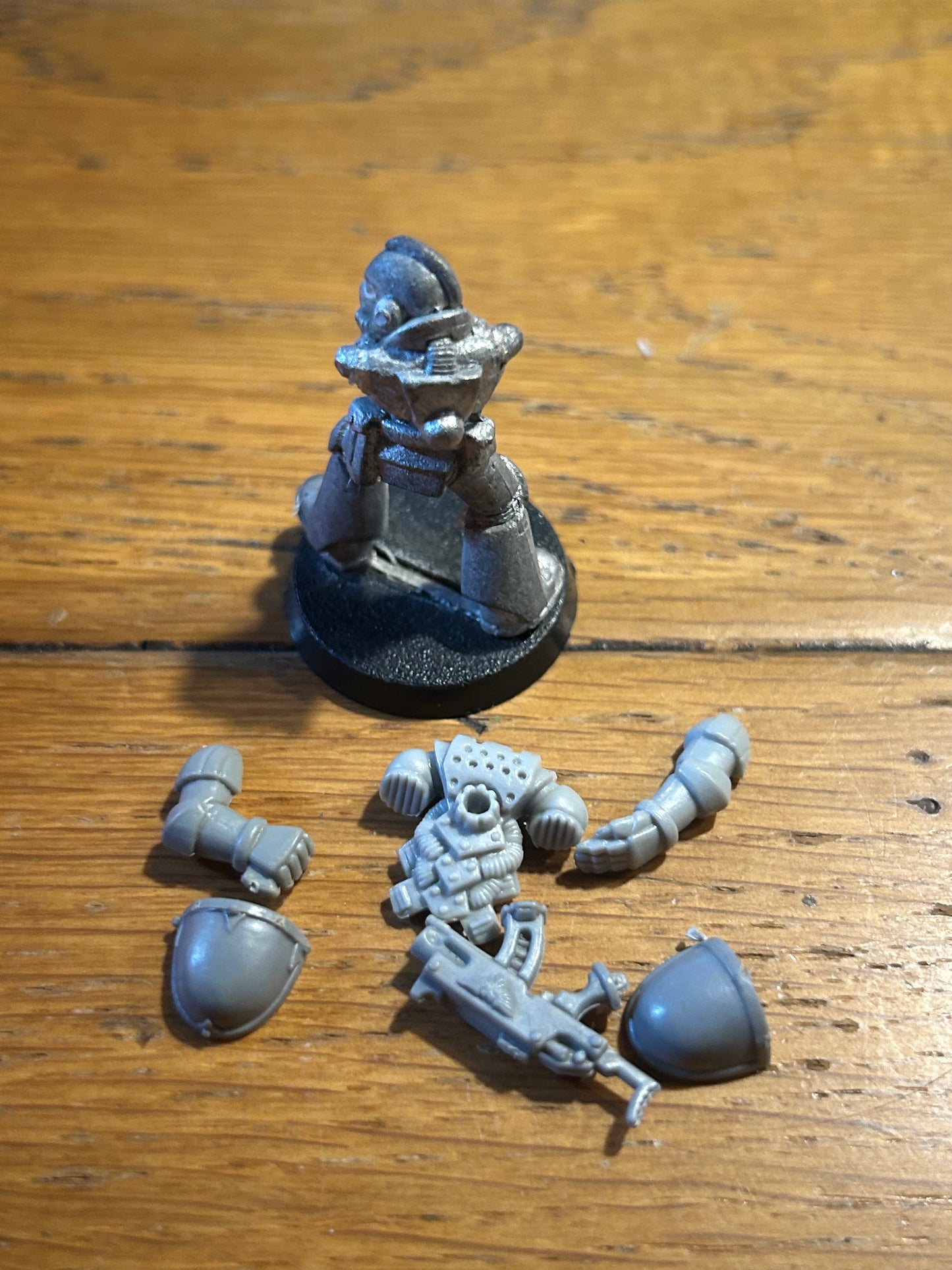 Classic Space Marine - tactical marine Warhammer 40K Metal