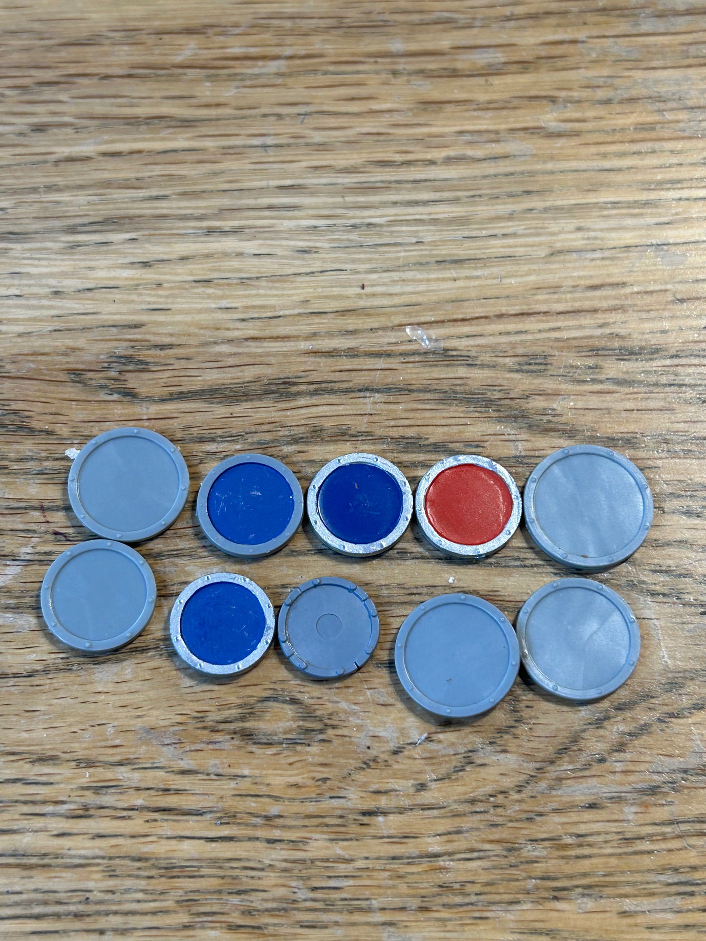 Warhammer fantasy round shields x10