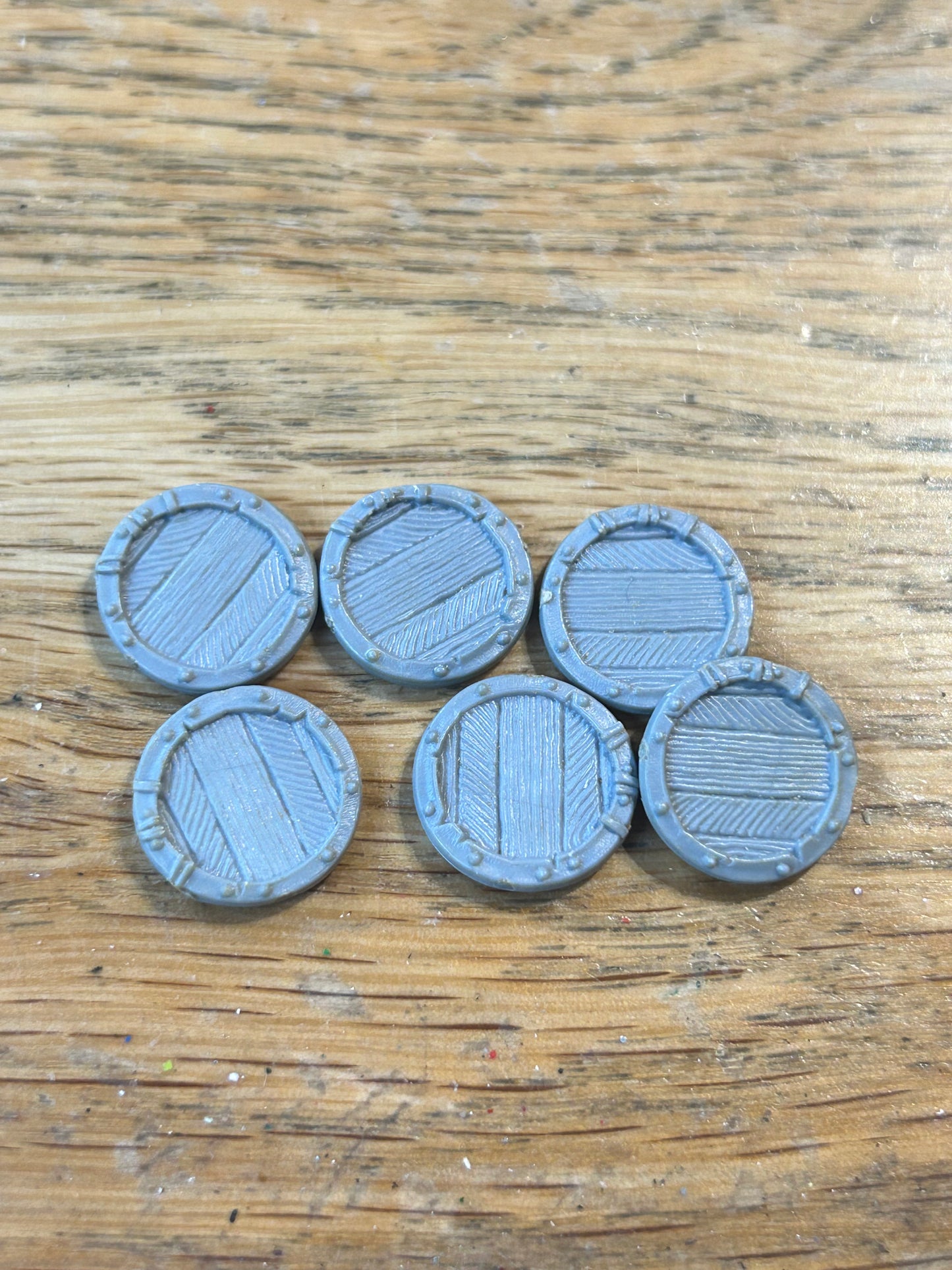 Warhammer fantasy round shields x6