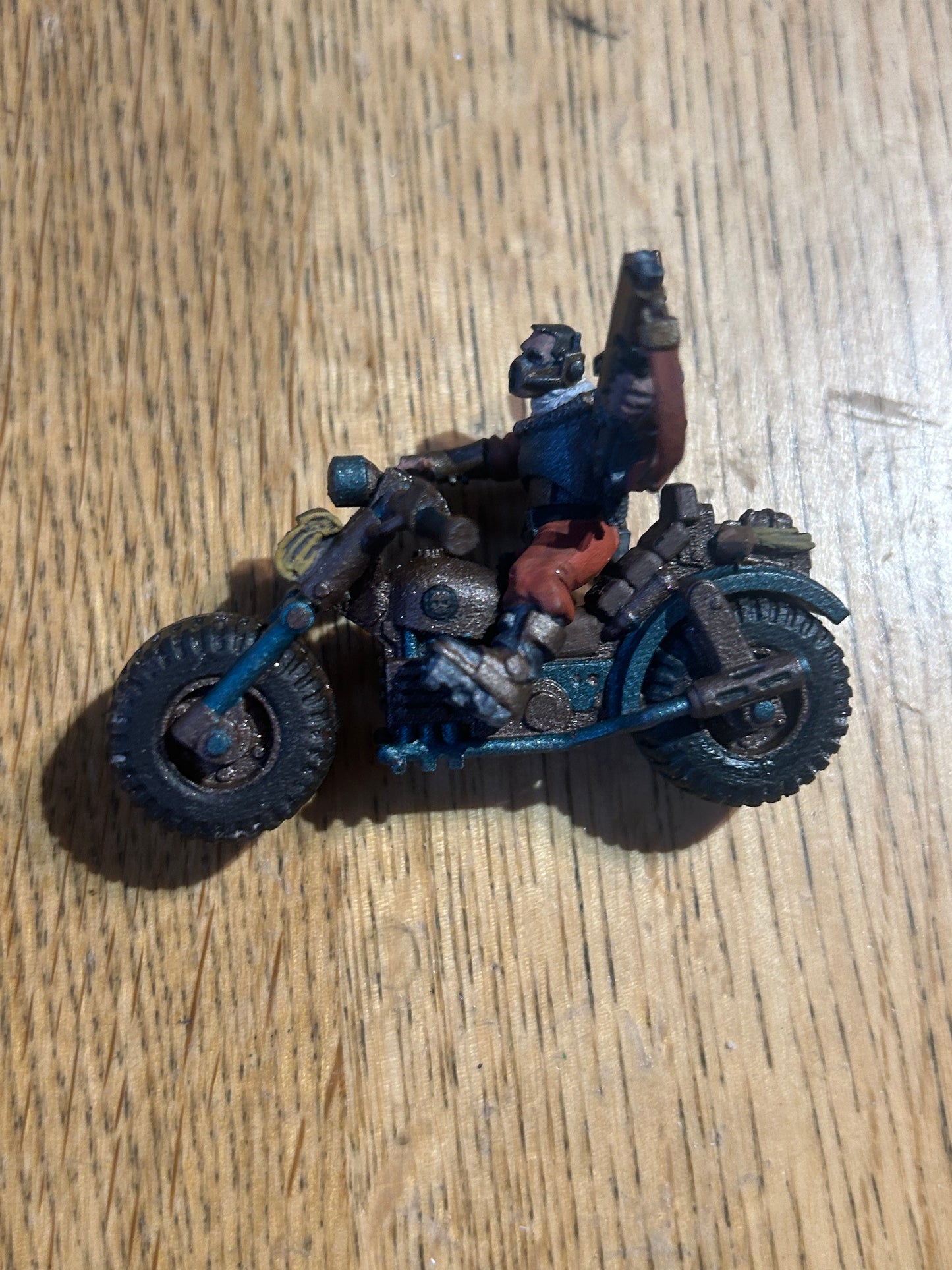 Warhammer 40k space marine scout on bike (Genestealer cults bike I believe)