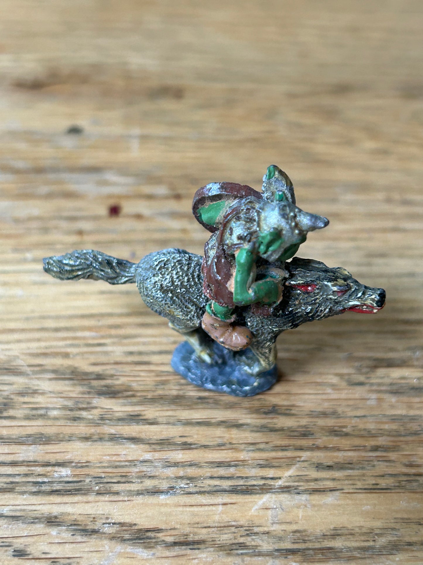 Warhammer Fantasy ME41 Goblin warg rider mounted on warg Lord of the rings