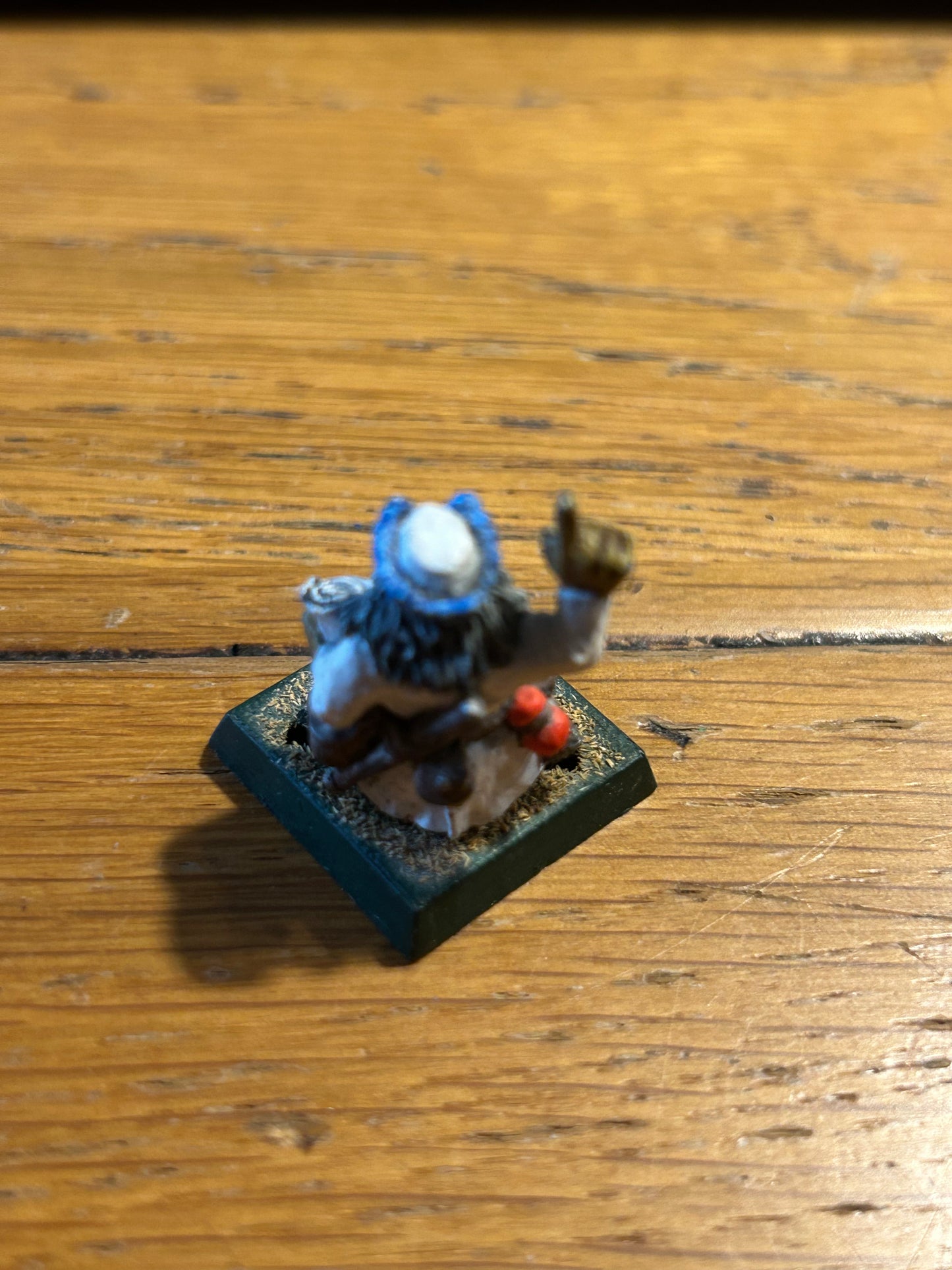 Games Workshop Marauder MM10 Metal Dwarf Wizard DW10 with pistol and moneybags