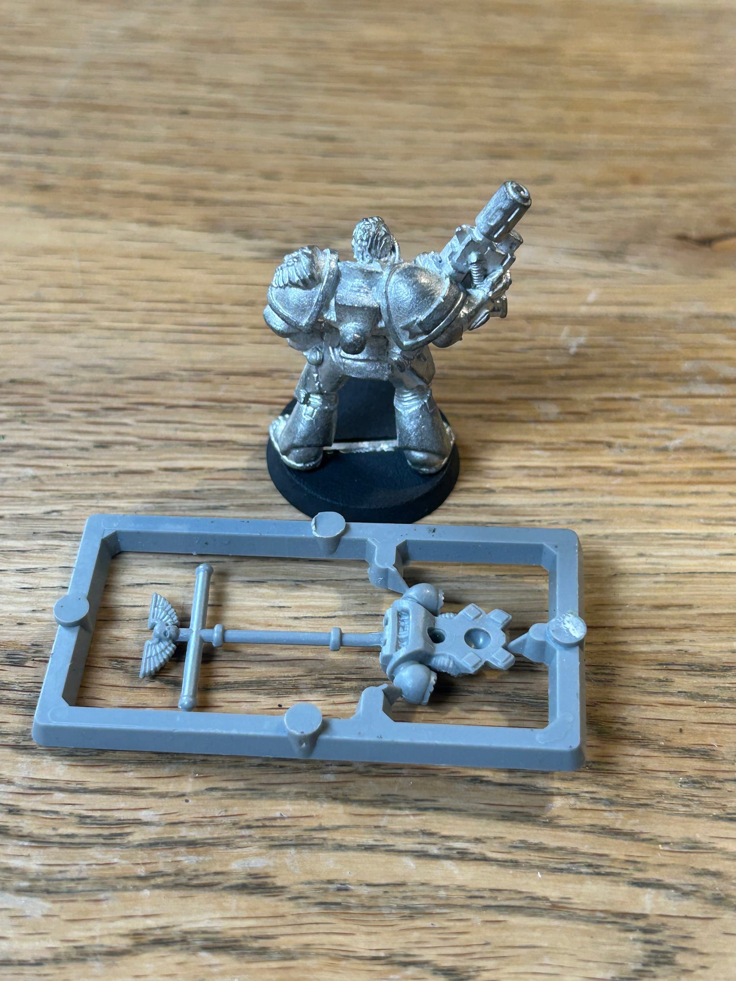 Warhammer 40k Blood Angels Captain Tycho Metal OOP