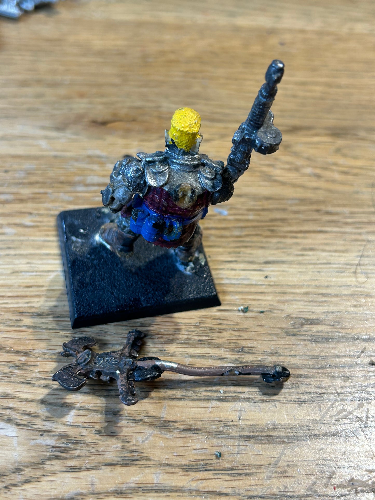 Warhammer 40k Rogue Trader 1980s Metal Imperial Guard C23 Ogryn with back banner (I’m not sure if the back banner goes with him but I think it does)