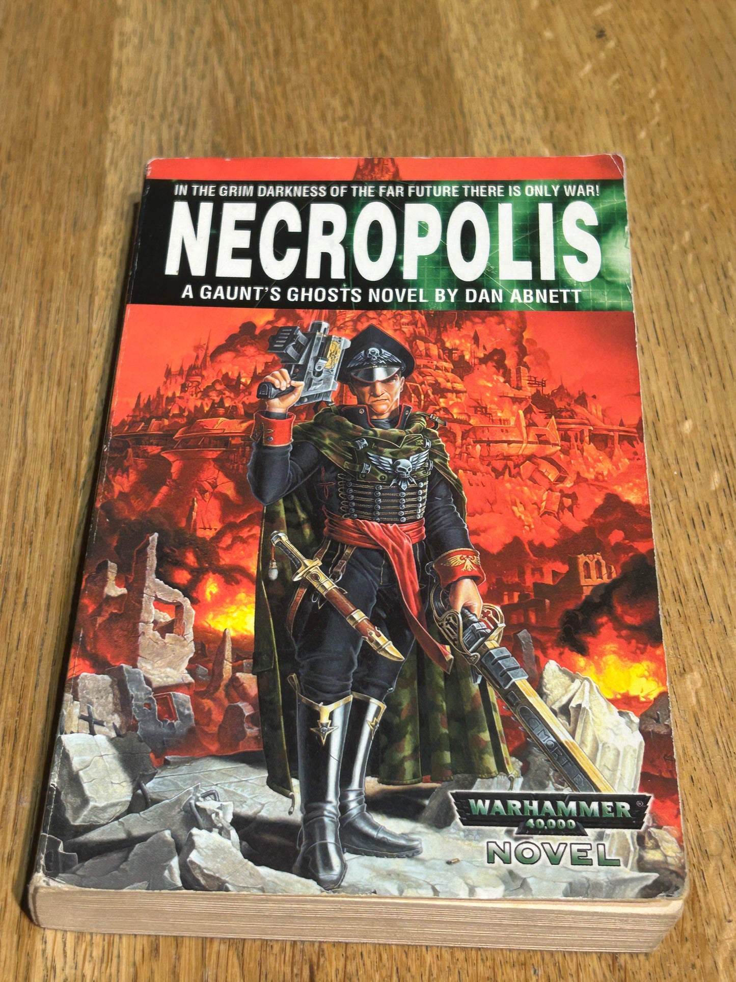 Necropolis (Gaunt's Ghosts)-Dan Abnett