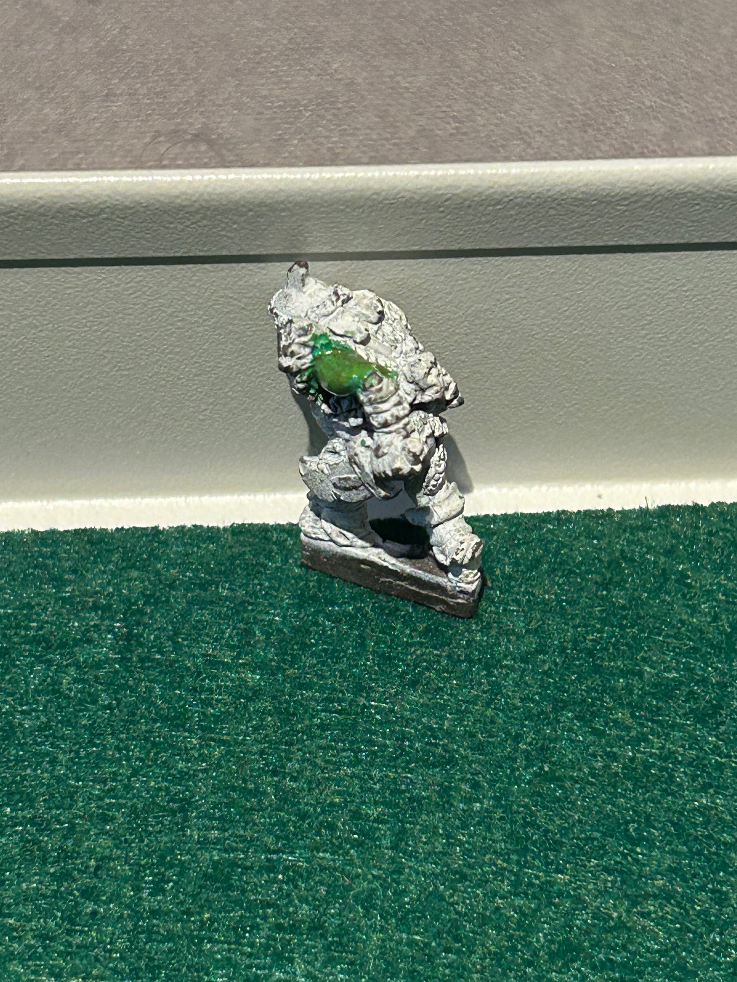 Warhammer fantasy goblin with sword and shield