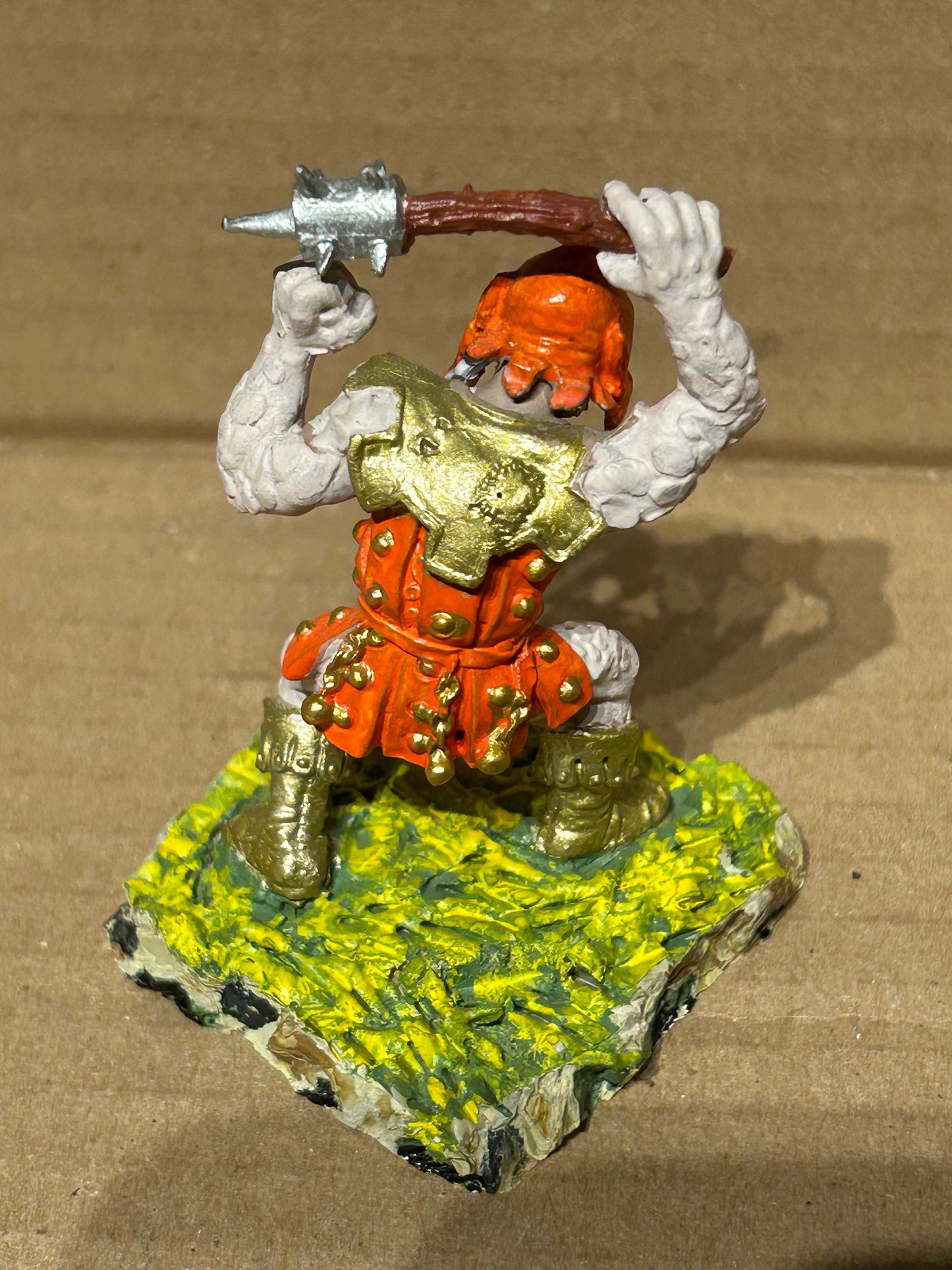 Citadel C28 Giant pose 7 with mace (giant’s weapon 2)