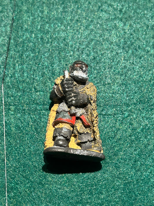 Warhammer fantasy golfag’s ogres ogre with broken weapon