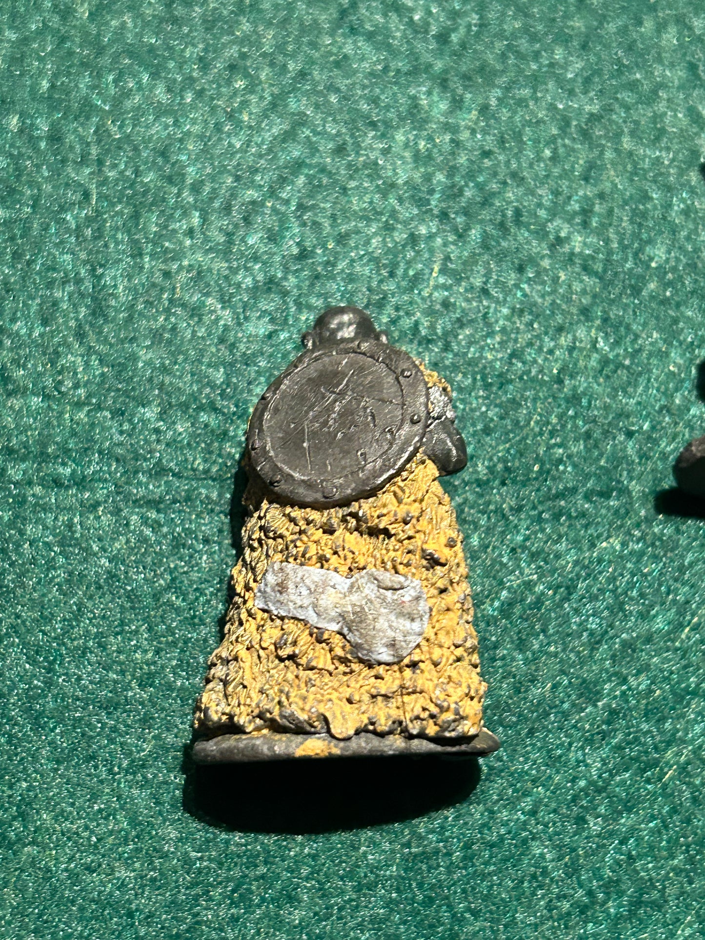 Warhammer fantasy golfag’s ogres ogre with broken weapon