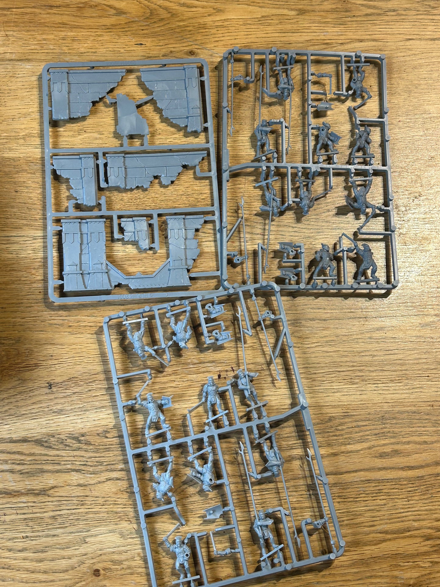 Games Workshop LotR Two Towers Boxed Set 2002 Strategy Battle Game (complete except for the missing rule book)