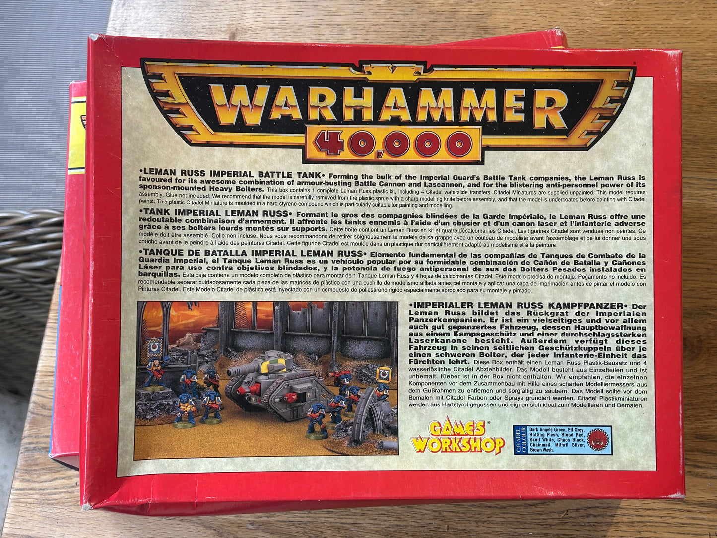 Warhammer 40k Vintage Leman Russ Imperial Battle Tank w/ Red Box 1994