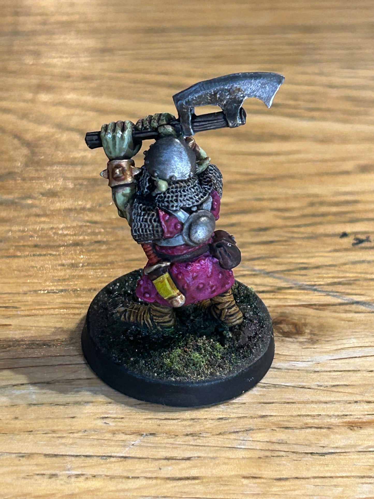Dragon Bait miniatures goblin with two-handed weapon (well painted)