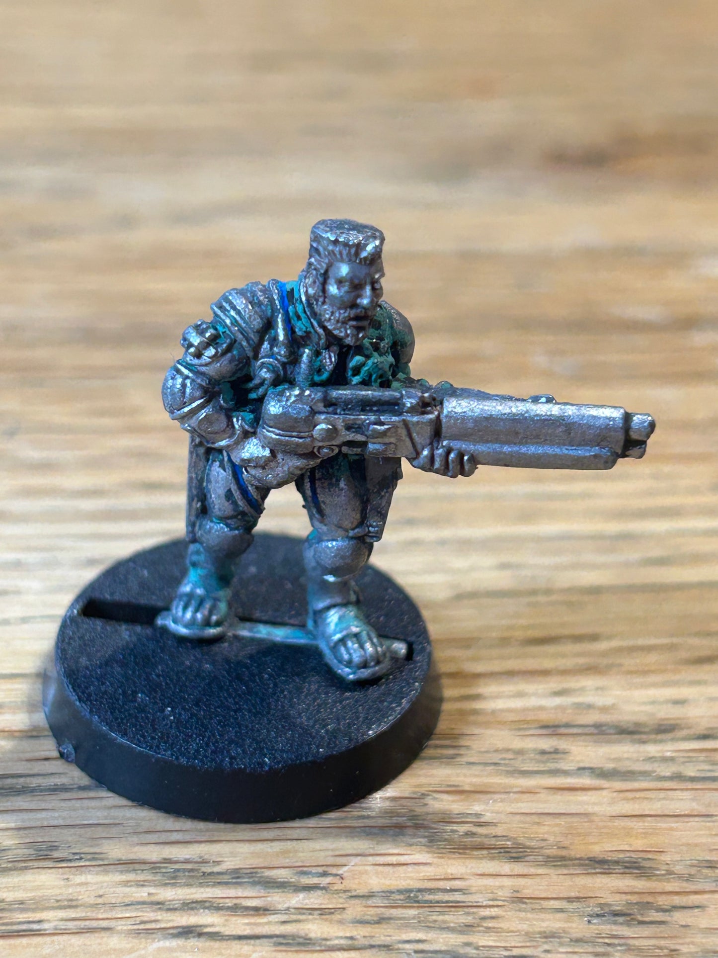 Games Workshop Necromunda Van Saar Ganger with shotgun Metal Figure WH40K OOP