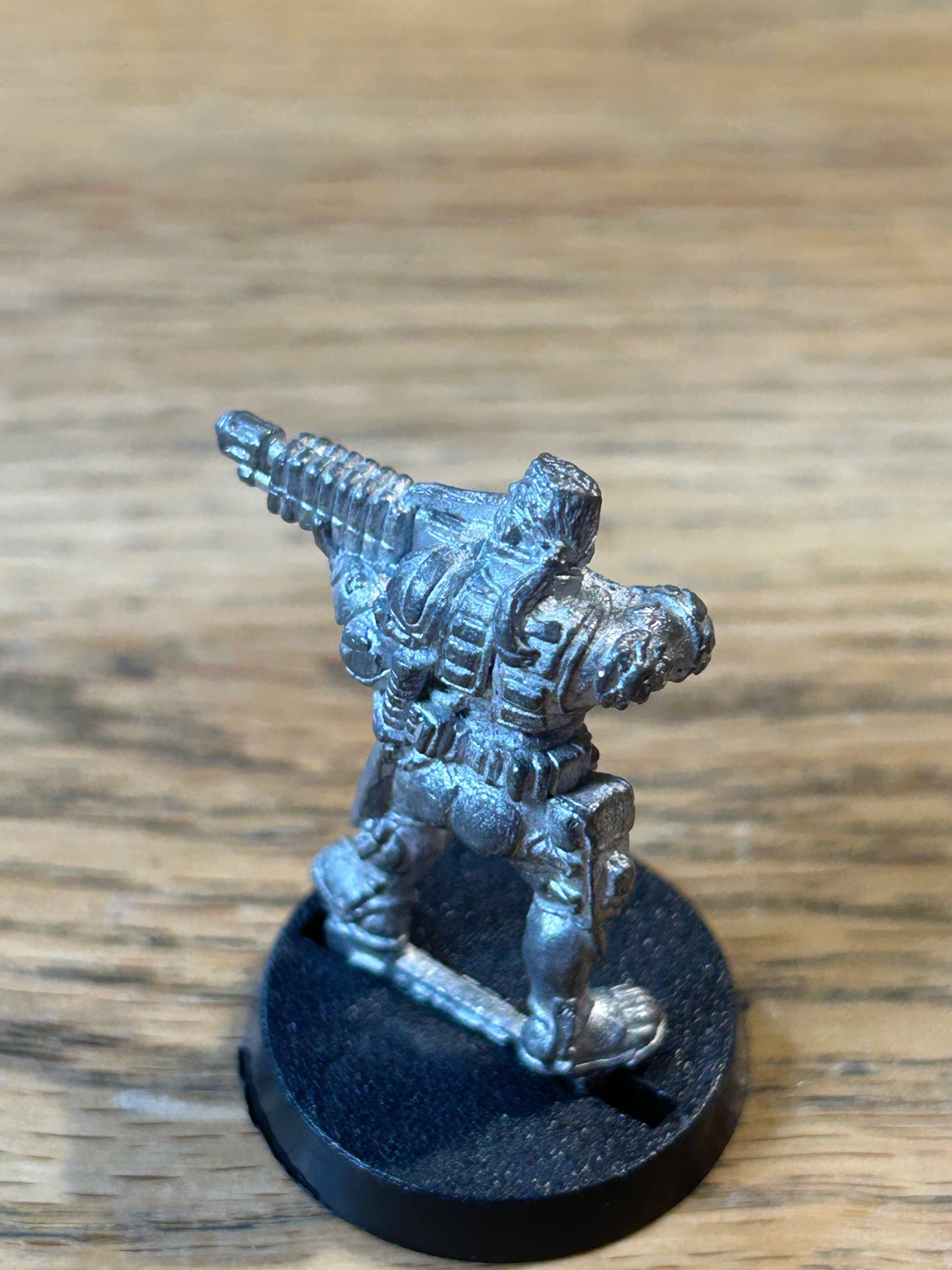 Games Workshop Necromunda Van Saar Ganger with Autogun Metal Figure WH40K OOP