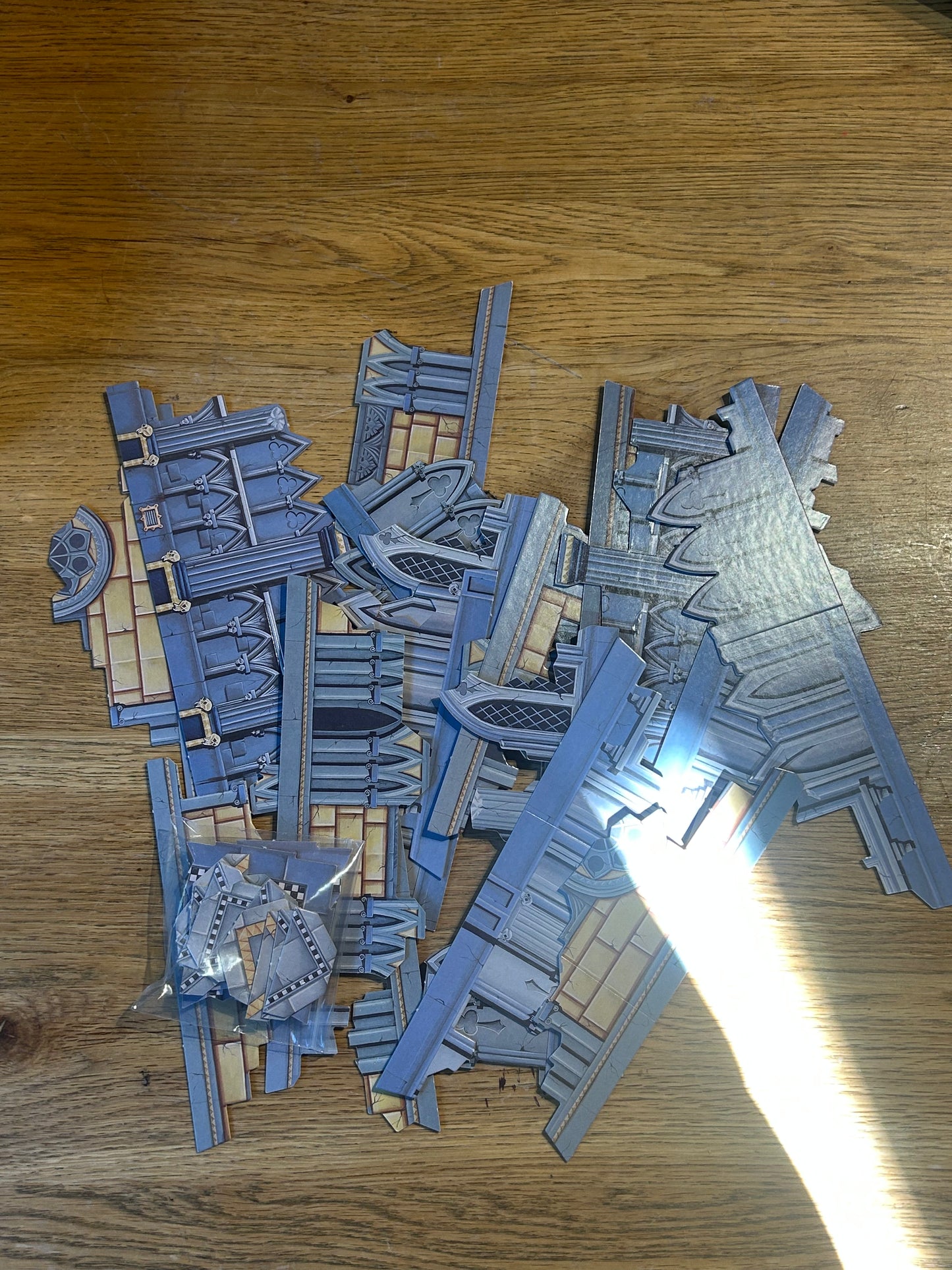 Warhammer 40k second edition box set 99% complete (missing one ruined building and 1 goff arm)