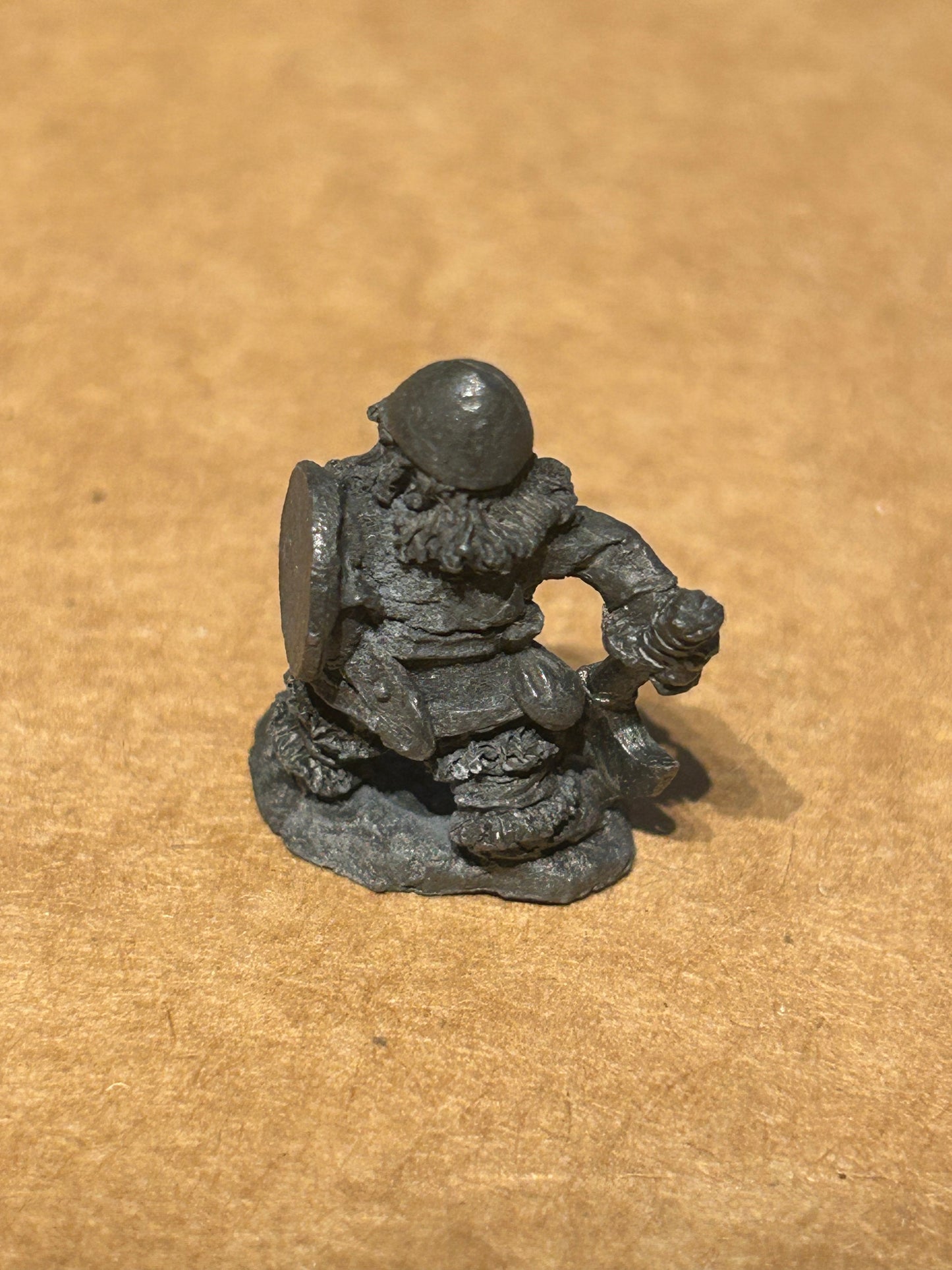 Citadel C06 Northern Dwarf Nascar Aruz / Angar Yellow Metal Miniature Pre Slotta