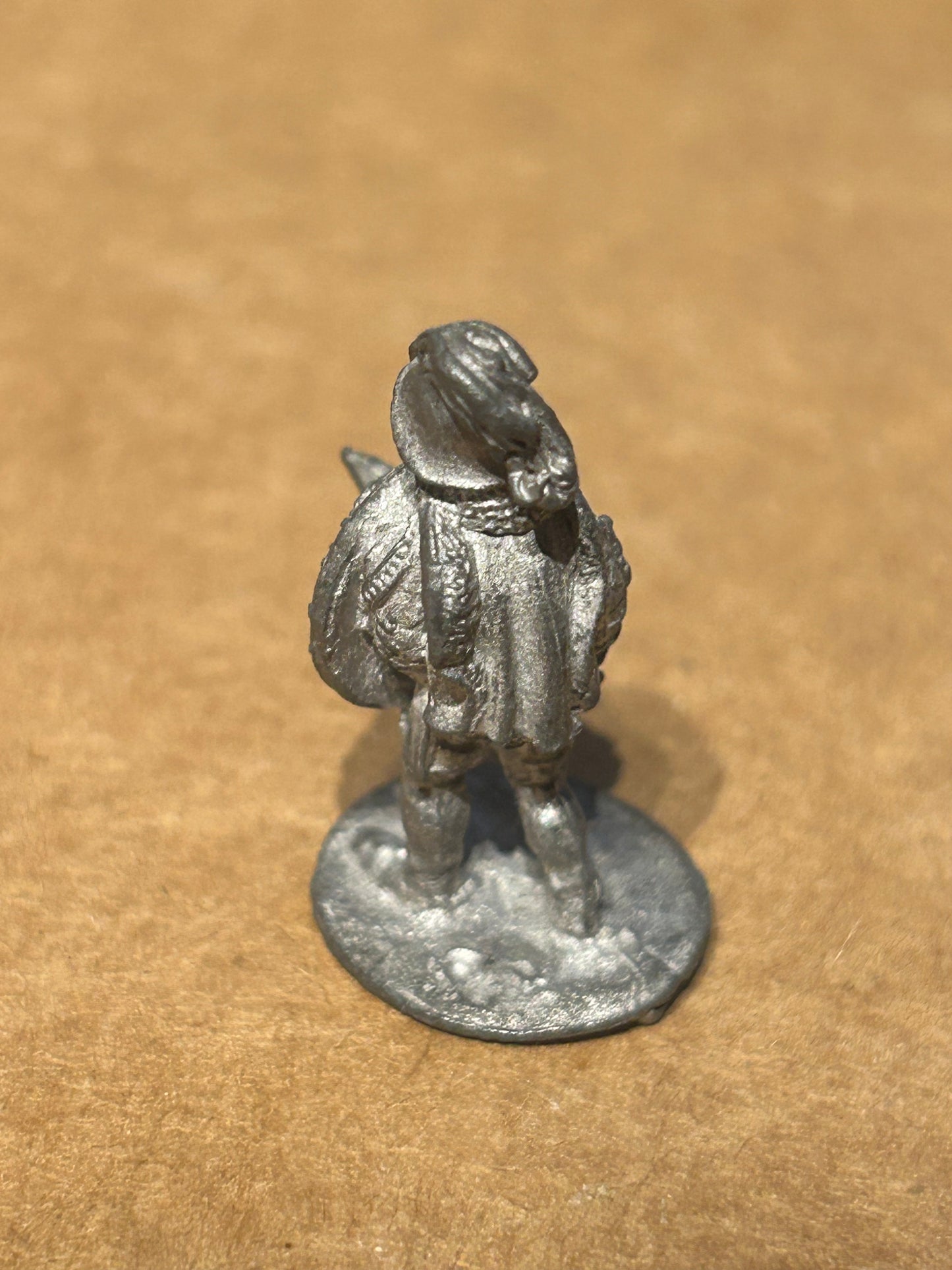 Ral Partha Fantasy Collector Series 02-011 (v1)
High Elf Advancing w. Sword