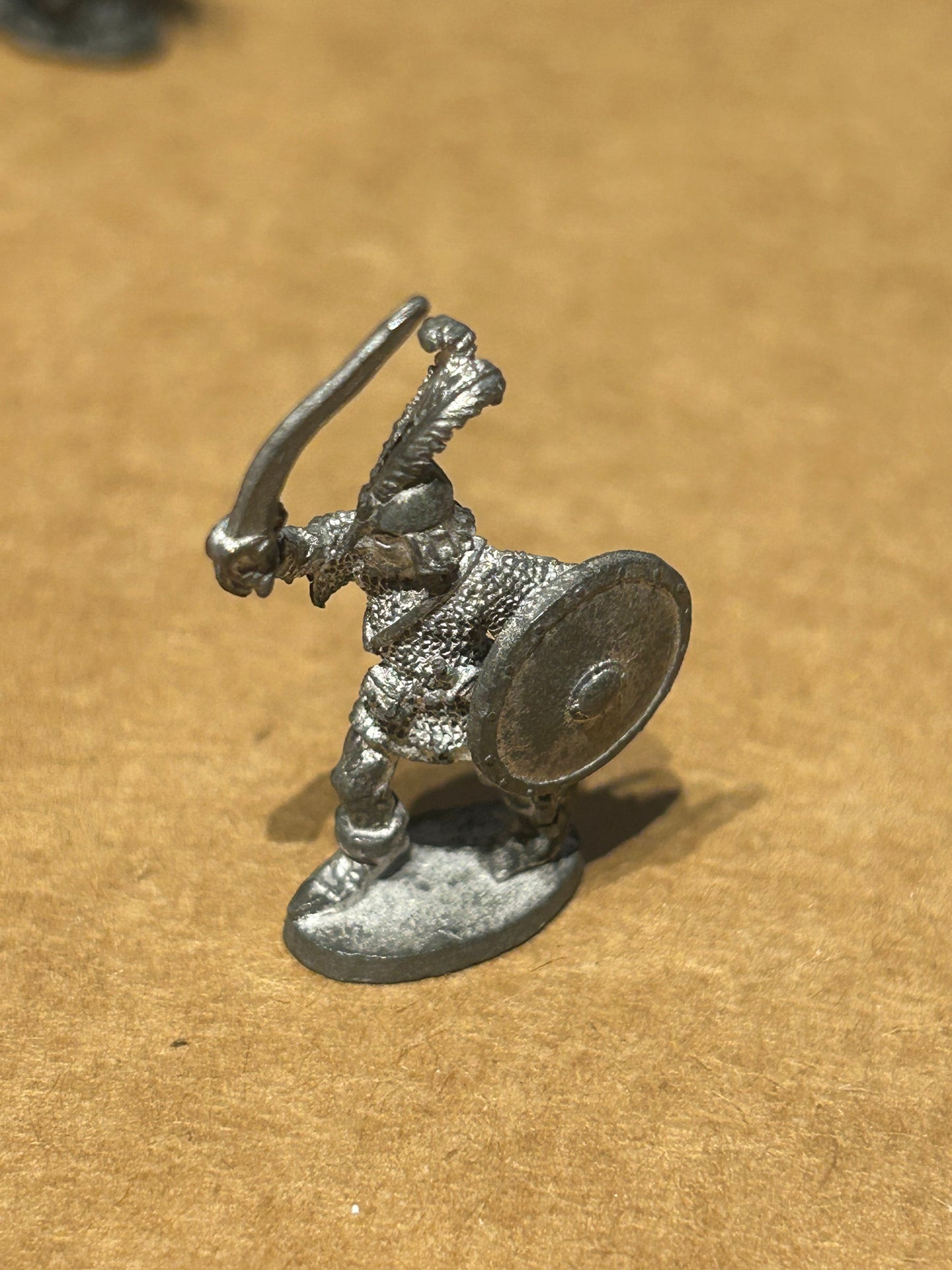 Ral Partha 50-0082: Elf Adventurer with sword