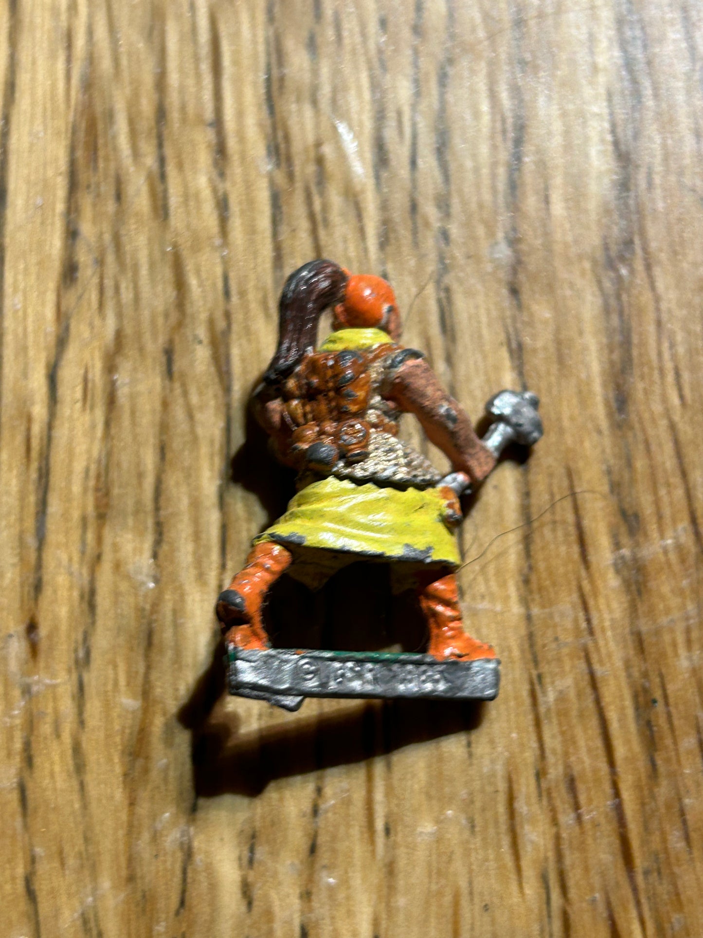 CITADEL GAMES WORKSHOP ADD13 Female Cleric low level, warhammer fantasy
