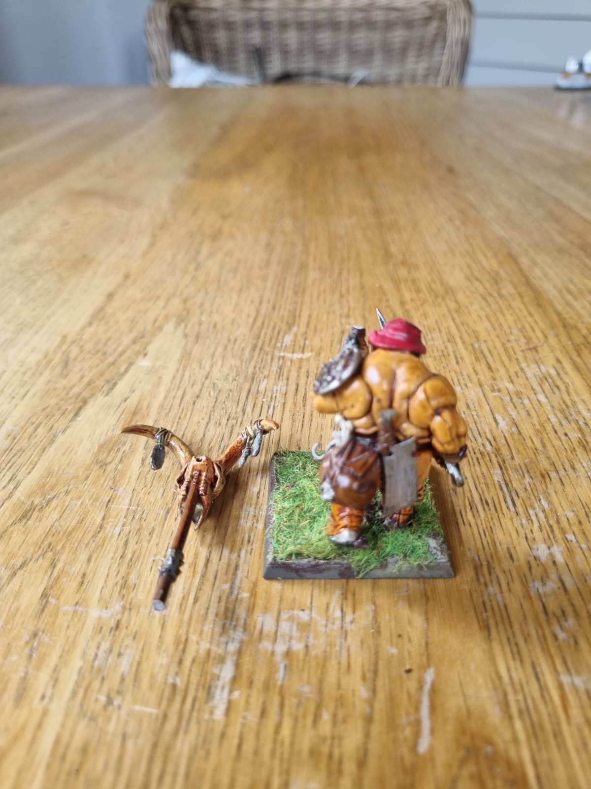 Warhammer fantasy ogre kingdoms ogre bulls standard