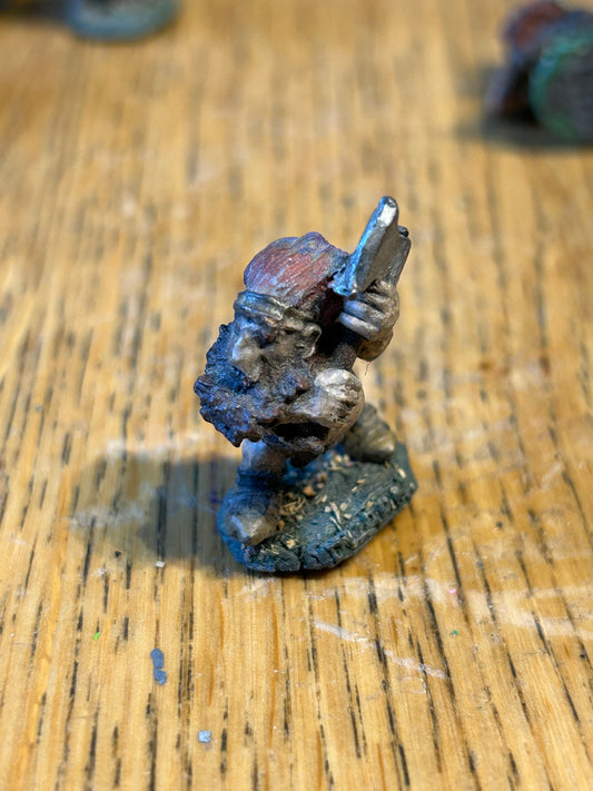 Warhammer Citadel C06 Northern Dwarf Beserker - Metal