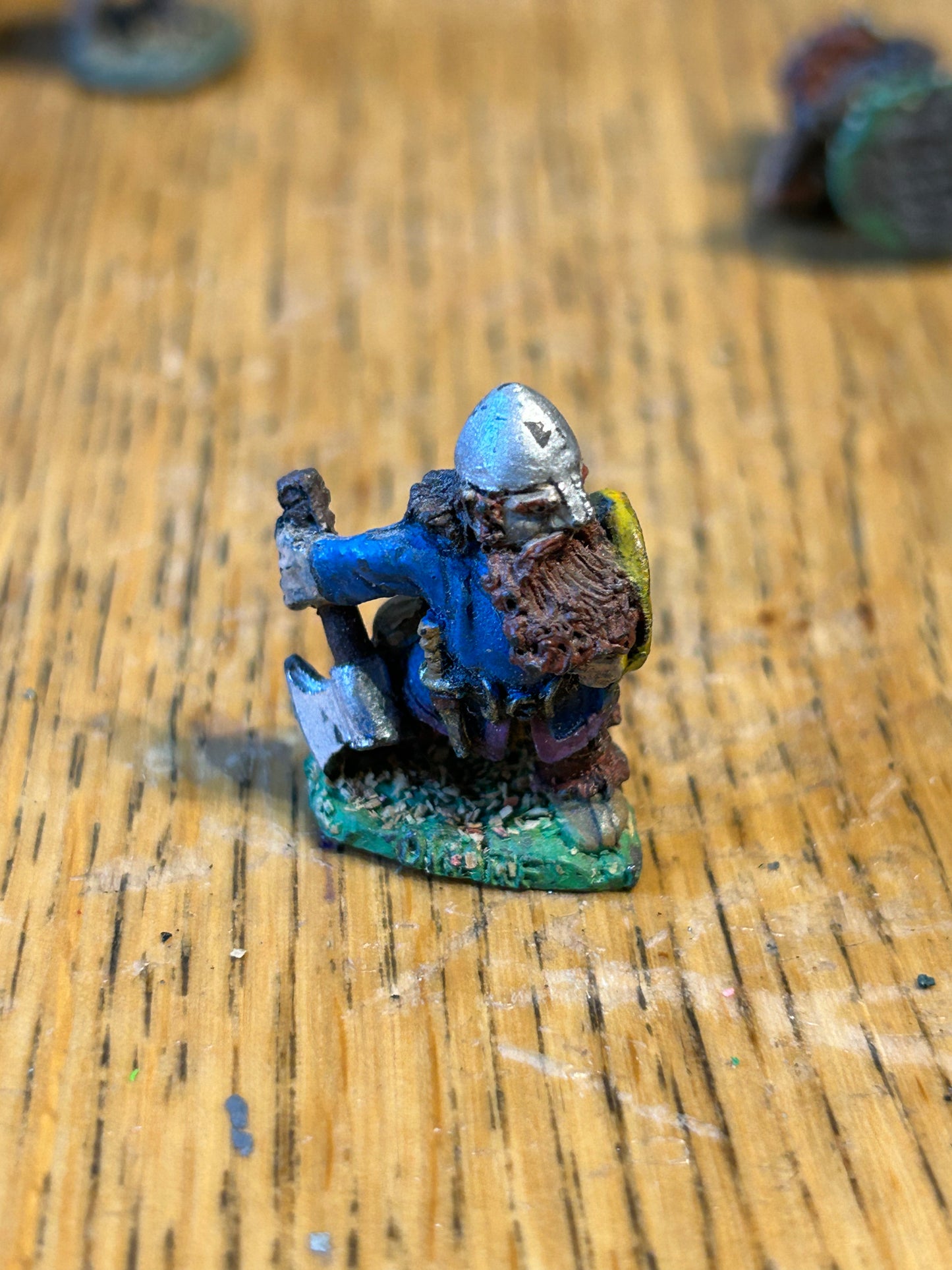 Citadel C06 Northern Dwarf Nascar Aruz / Angar Yellow Metal Miniature Pre Slotta
