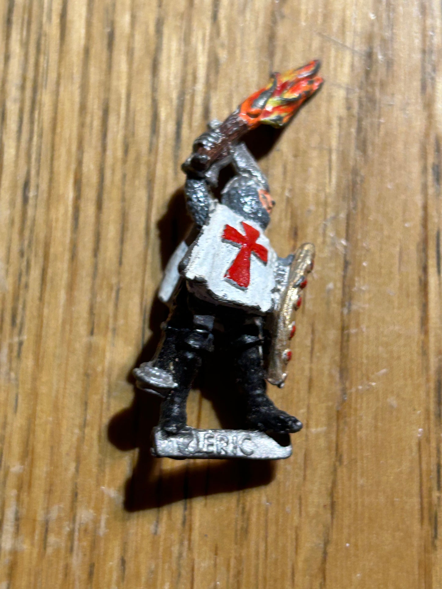Warhammer fantasy Citadel C03 Golden Cross Cleric empire