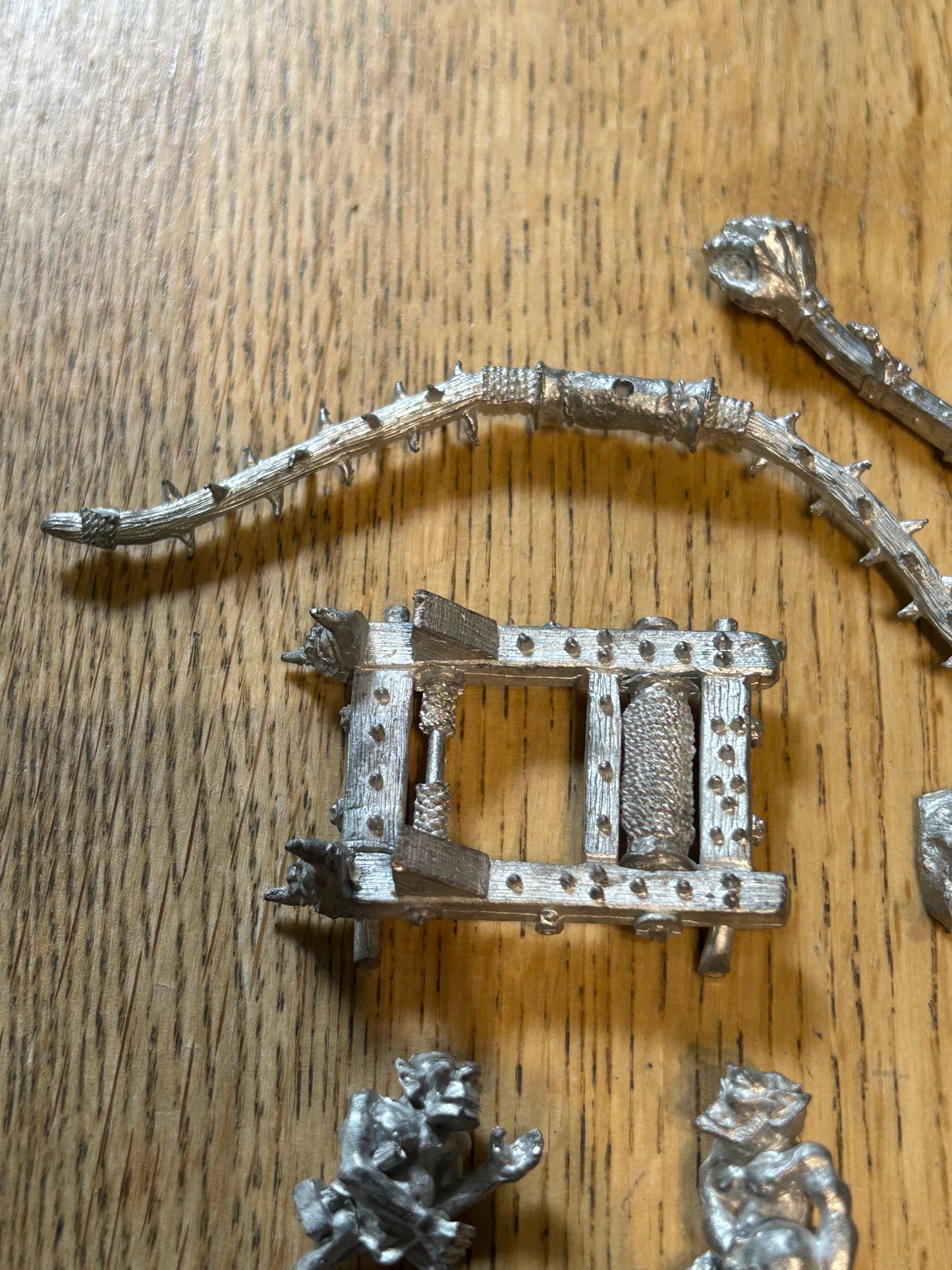 WARHAMMER FANTASY ORCS & GOBLINS GOBLINS WAR MACHINE CATAPULT MAN MANGLER