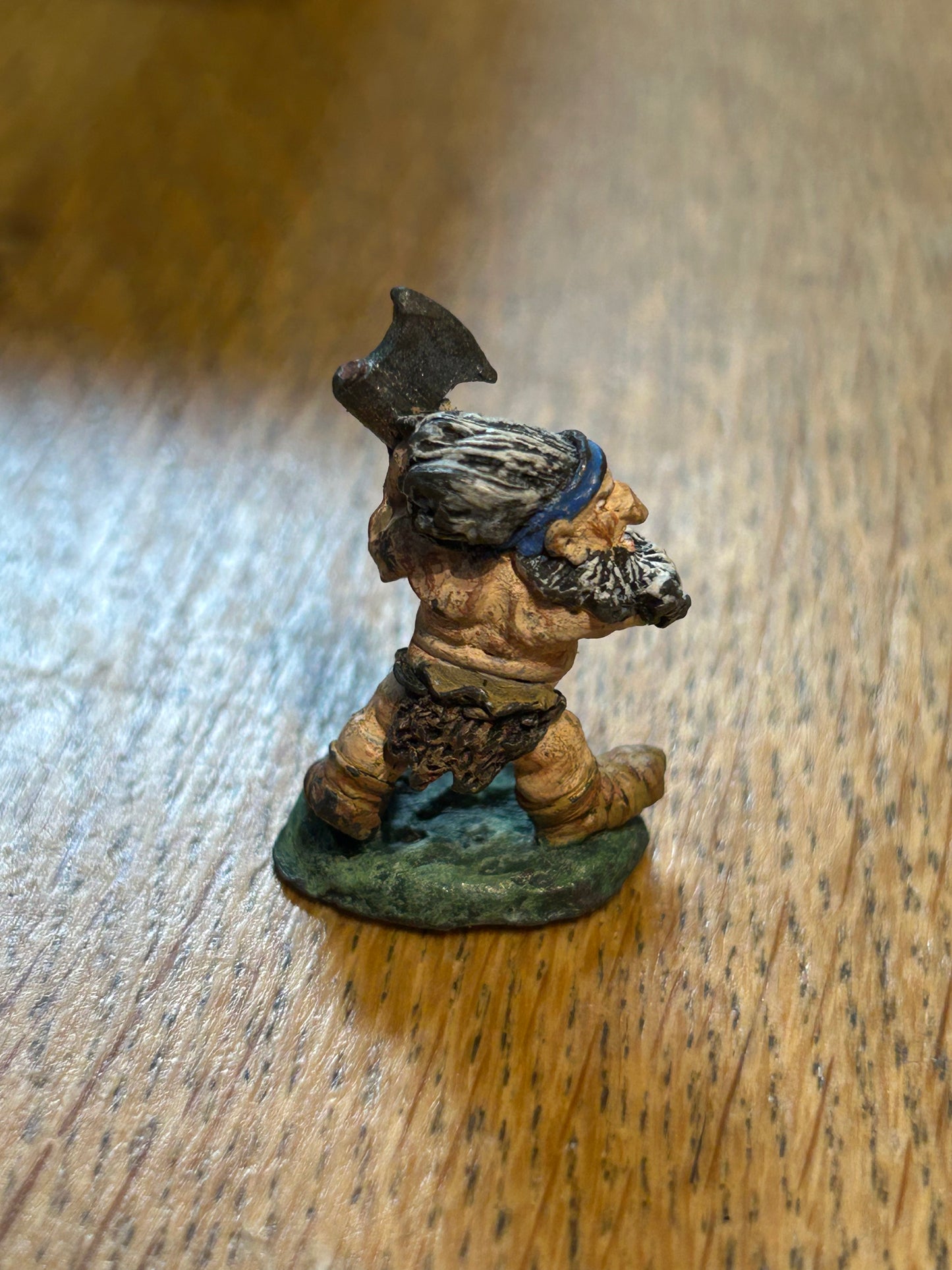 Warhammer Citadel C06 Northern Dwarf Beserker - Metal