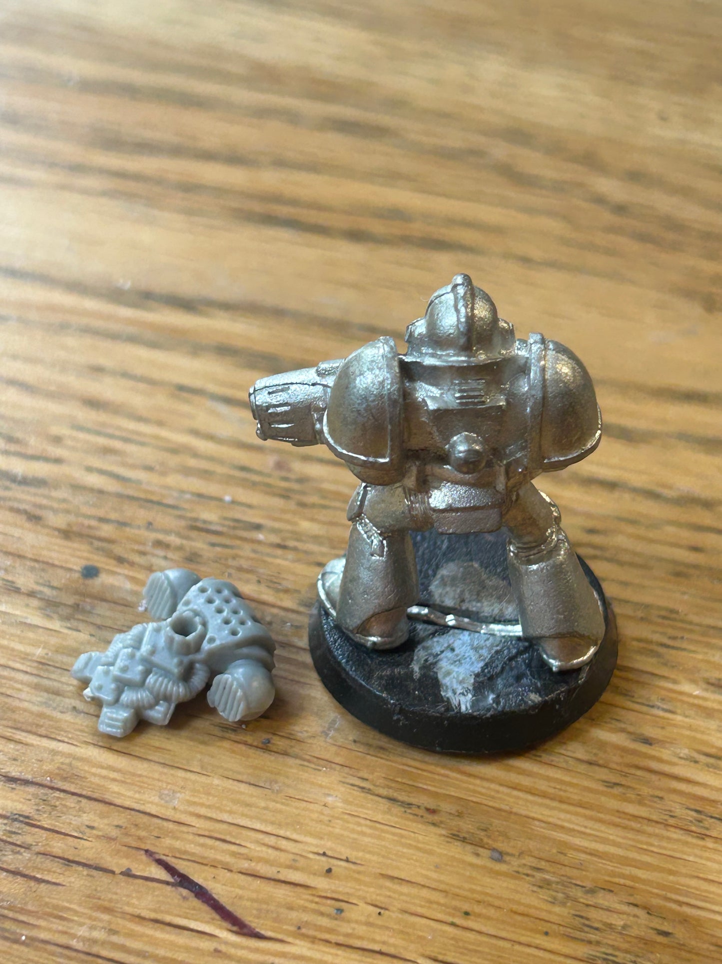 Classic Space Marine With Plasma Gun - Warhammer 40K Classic Metal