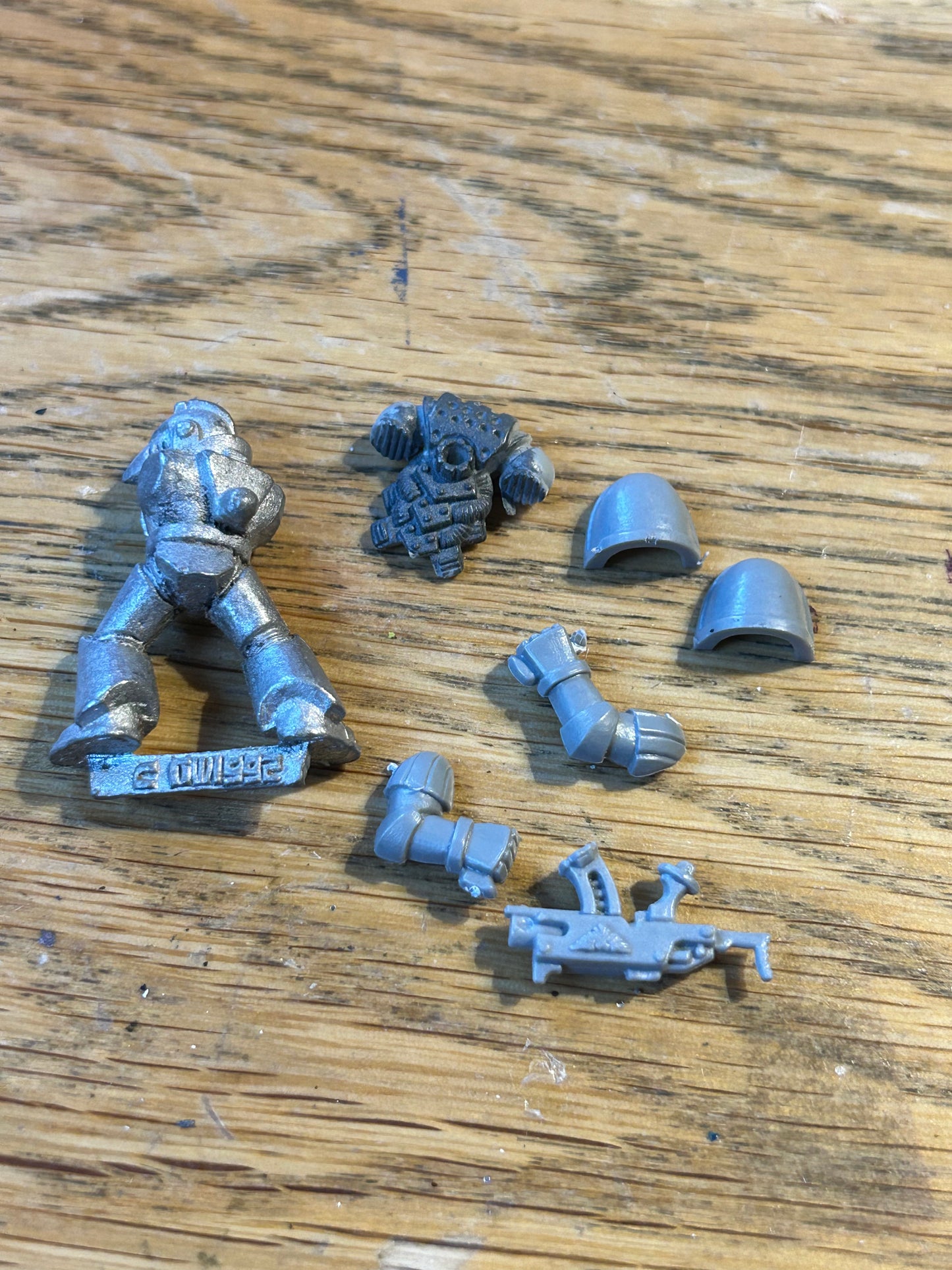 Warhammer 40k space marines MK6 armour 1