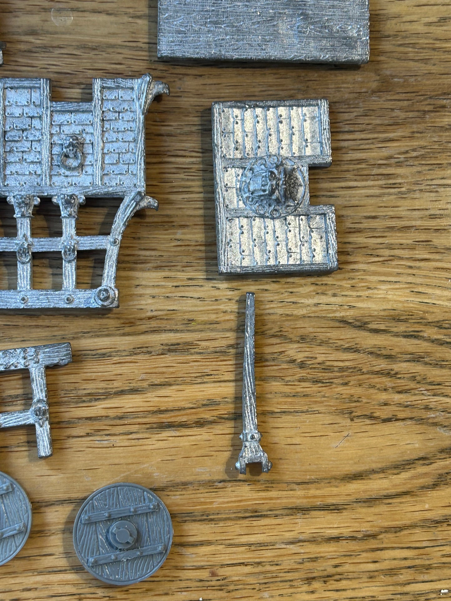 Warhammer fantasy empire war wagon (missing the yoke)