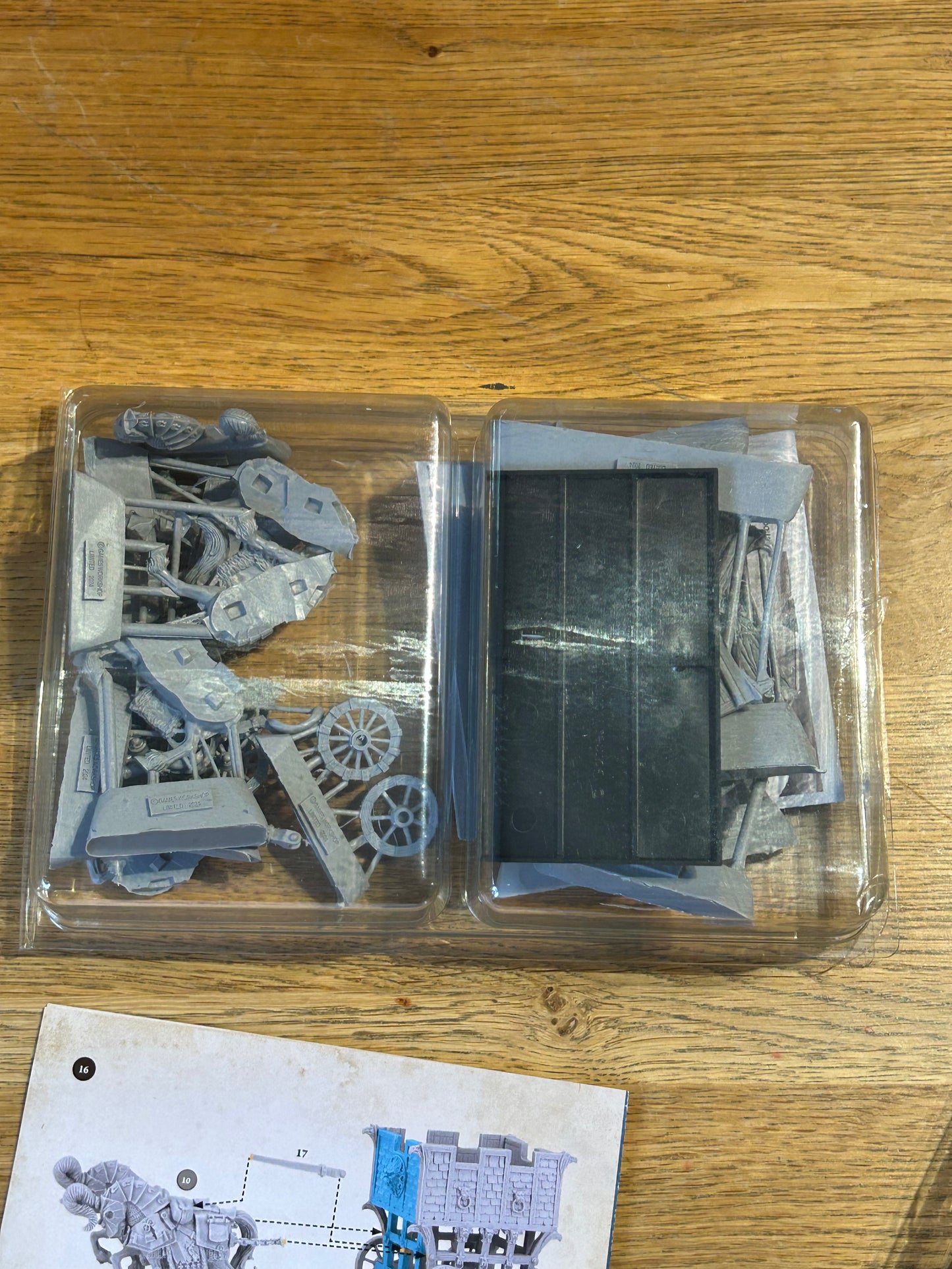GamesWorkshop Warhammer The Old World Empire of Man War Wagon Forgeworld NIB New (box has a little wear as I spilt water on it)