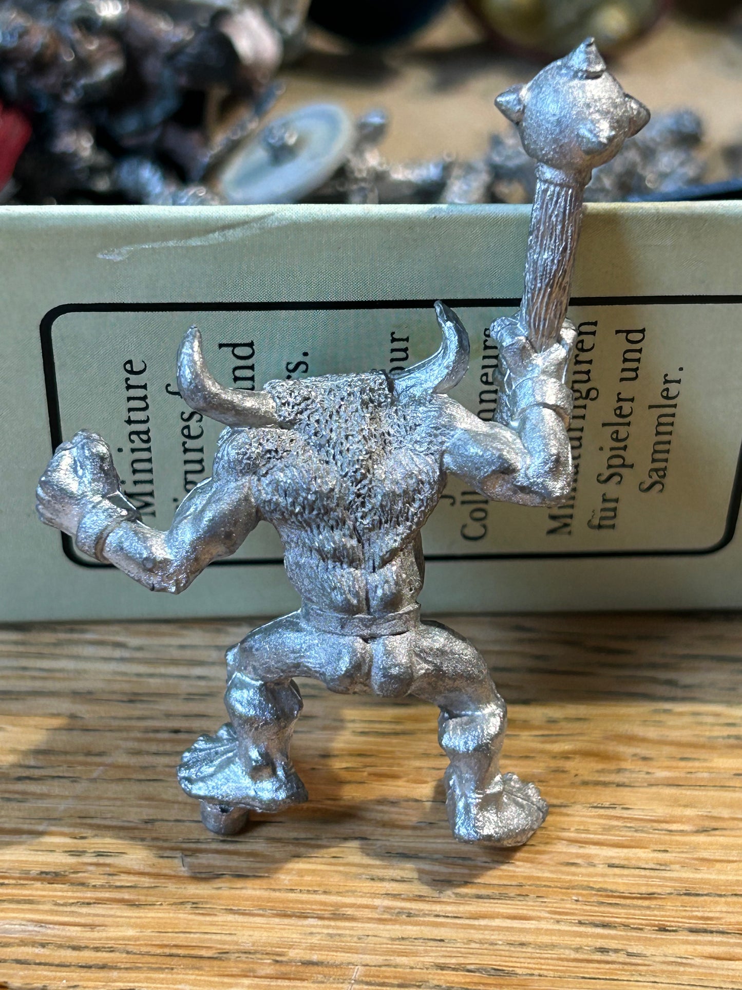 Citadel Warhammer 80s Marauder MM42 Minotaur B with mace