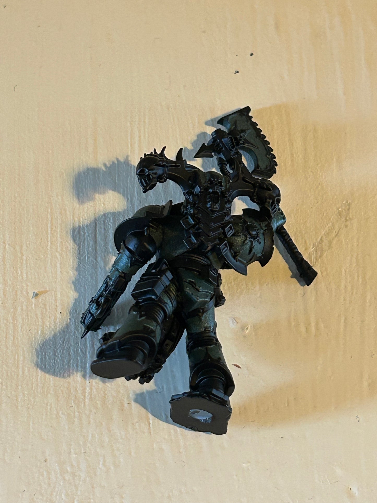 Warhammer 40k chaos space marines plastic aspiring champion with chainaxe and plasma pistol