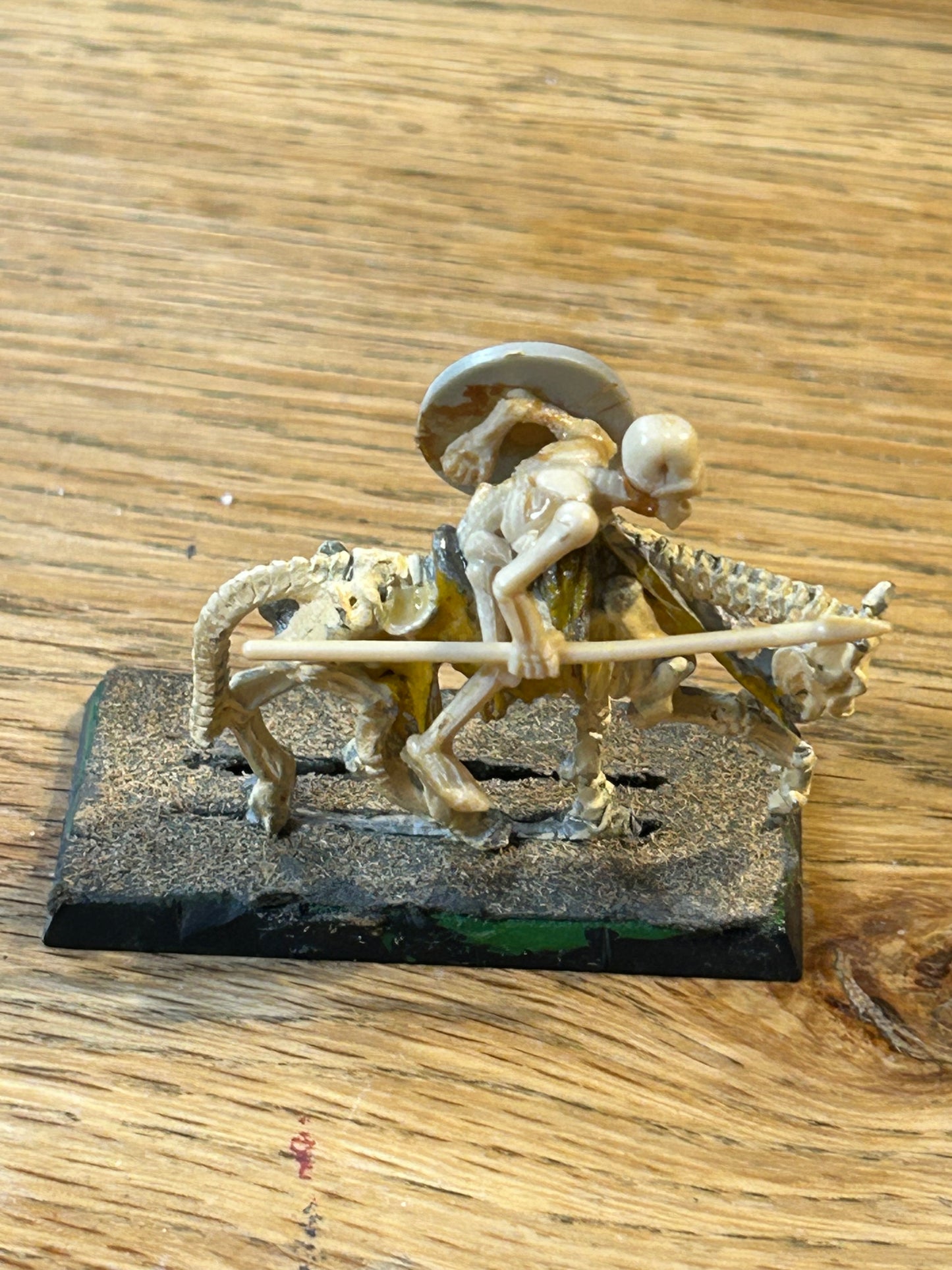 Warhammer fantasy c21 skeletal horse undead (plastic rider)