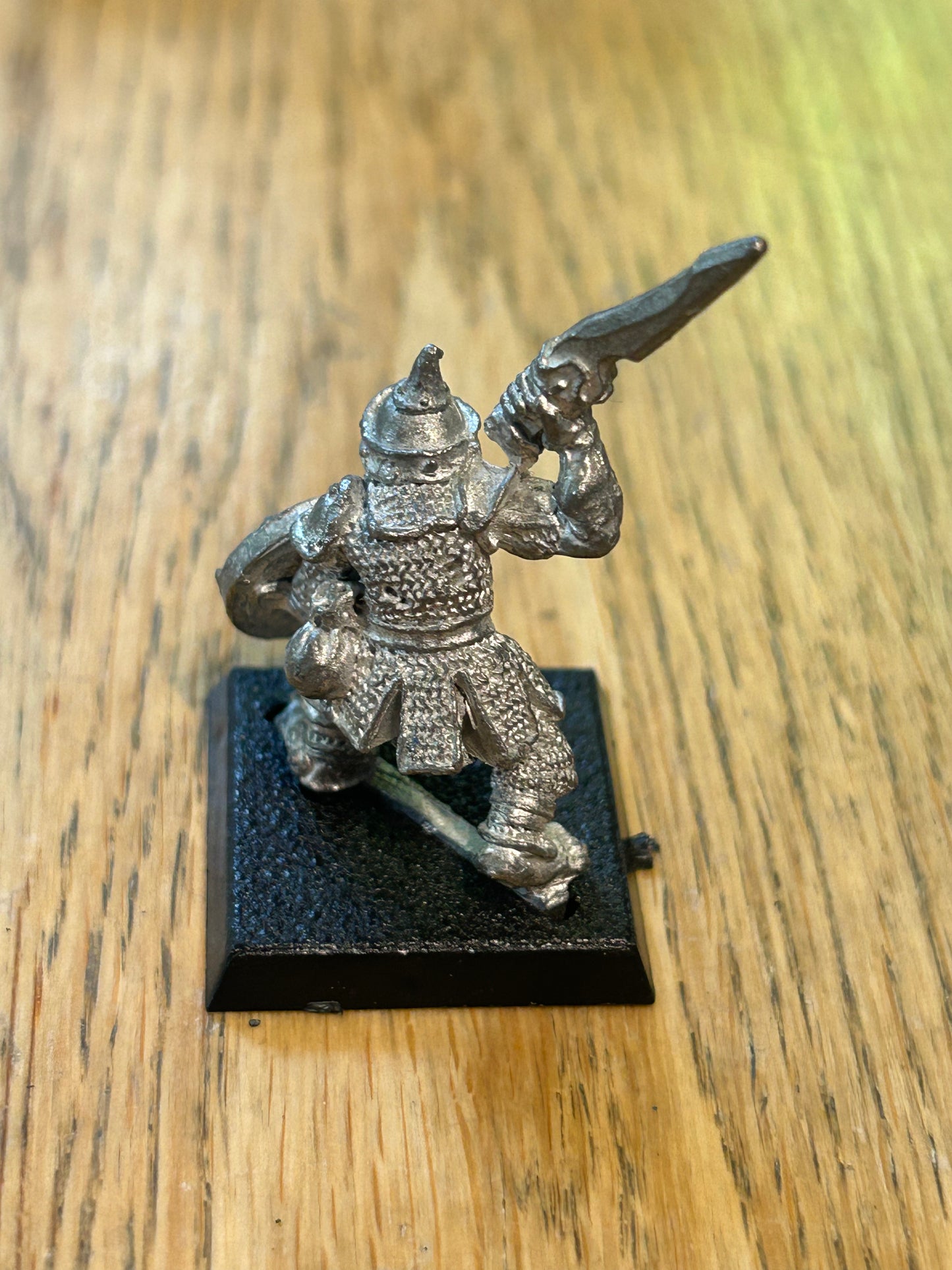 ME44 Uruk-hai LOTR citadel games workshop Gw With Sword Middle-earth Oldhammer