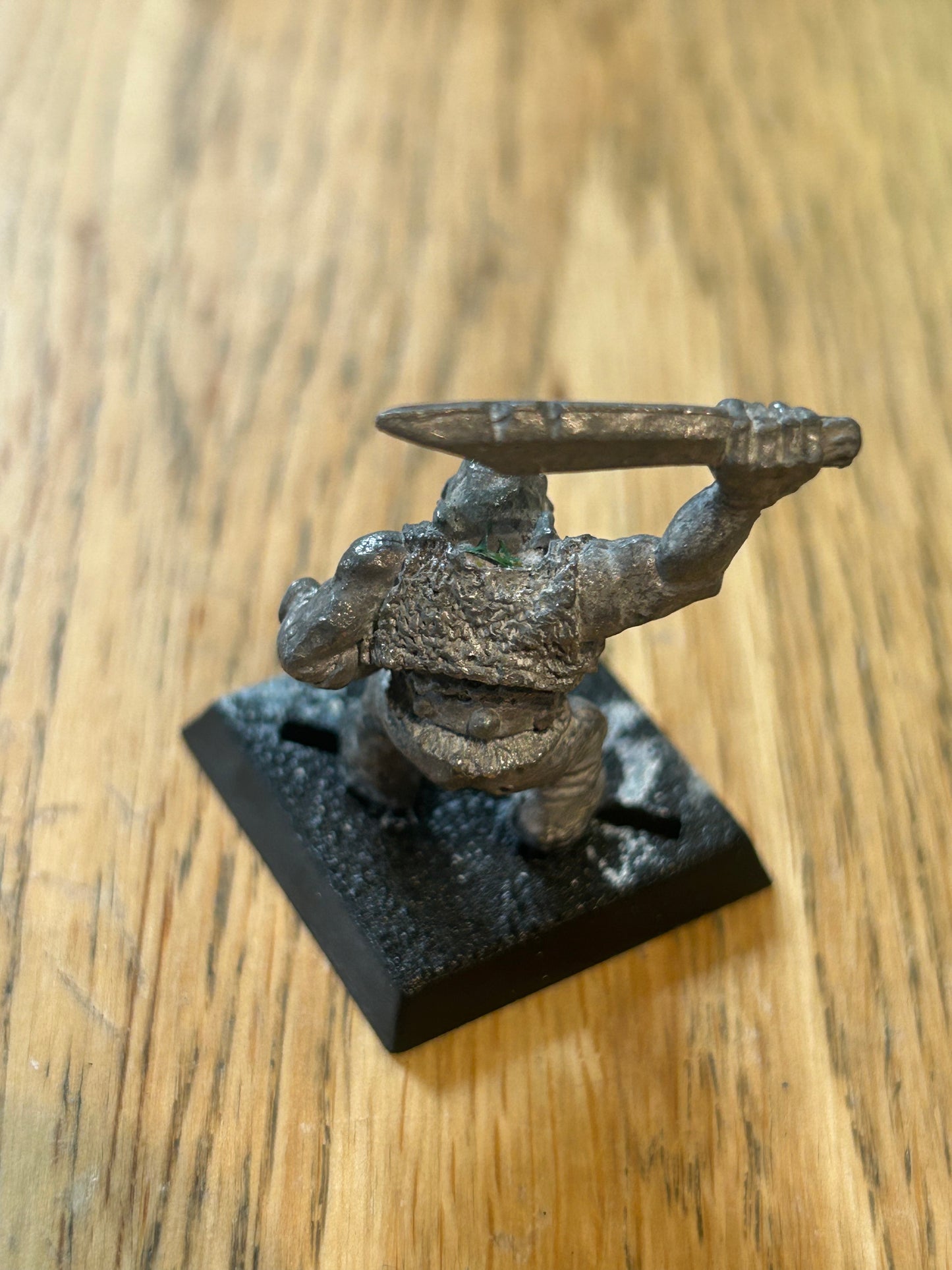 Warhammer - Orcs & Goblins - Marauder - Classic MM20 Orc Warrior w/ Sword OR14