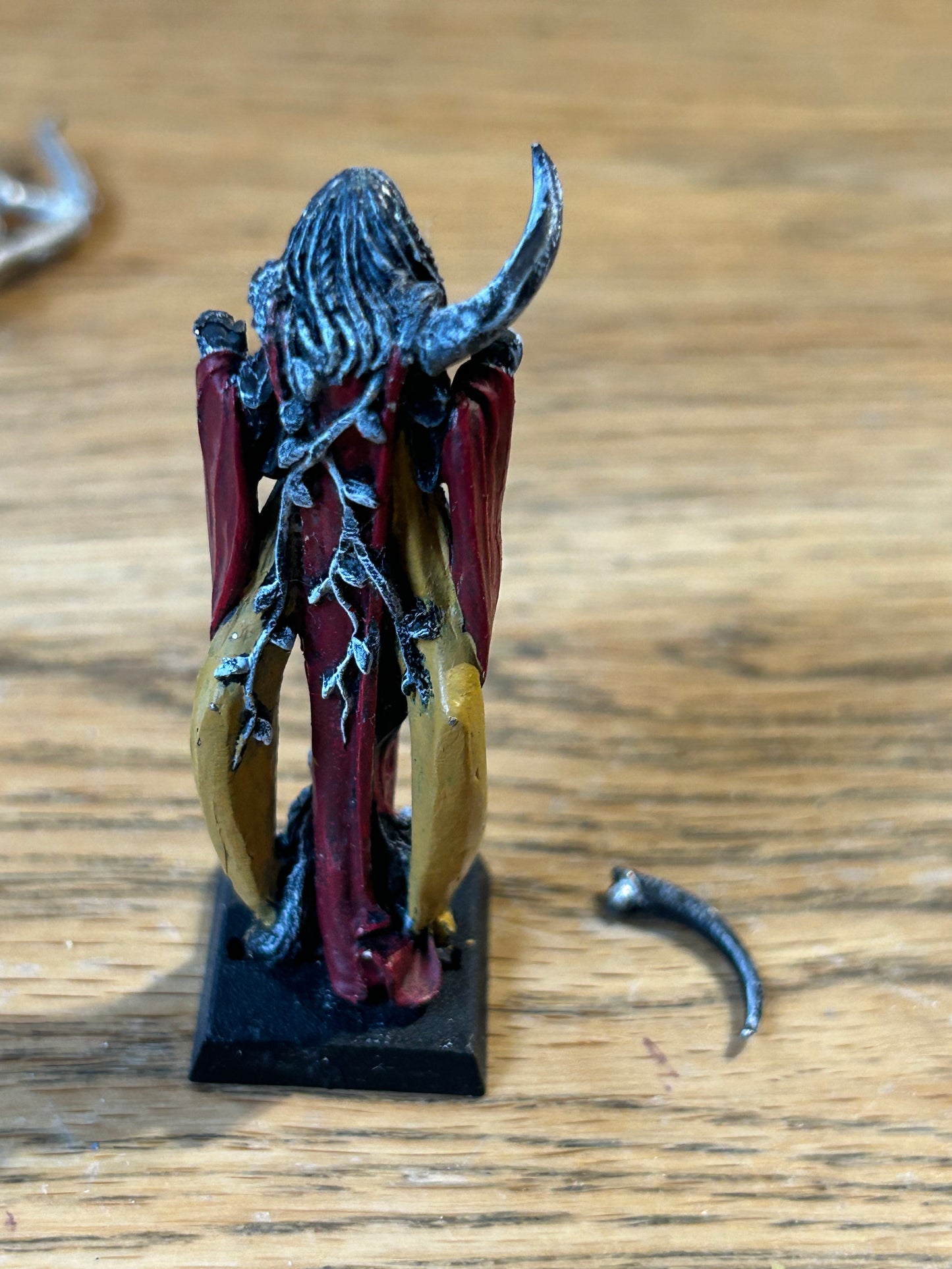 Warhammer fantasy wood elf spell singer