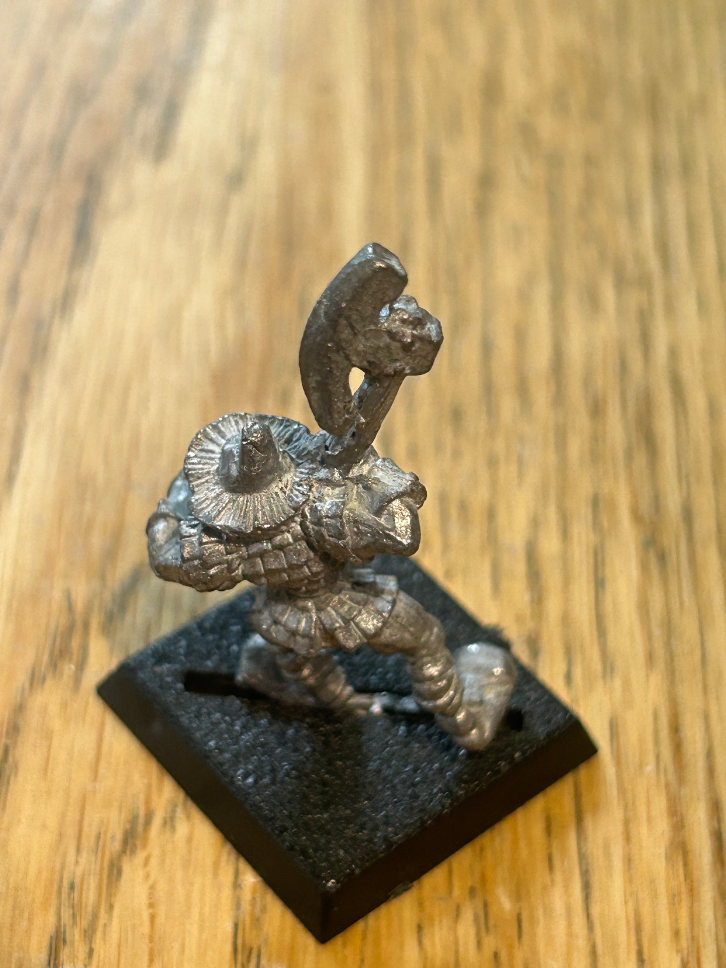 Warhammer fantasy marauder miniatures orc warrior with hand axe x1