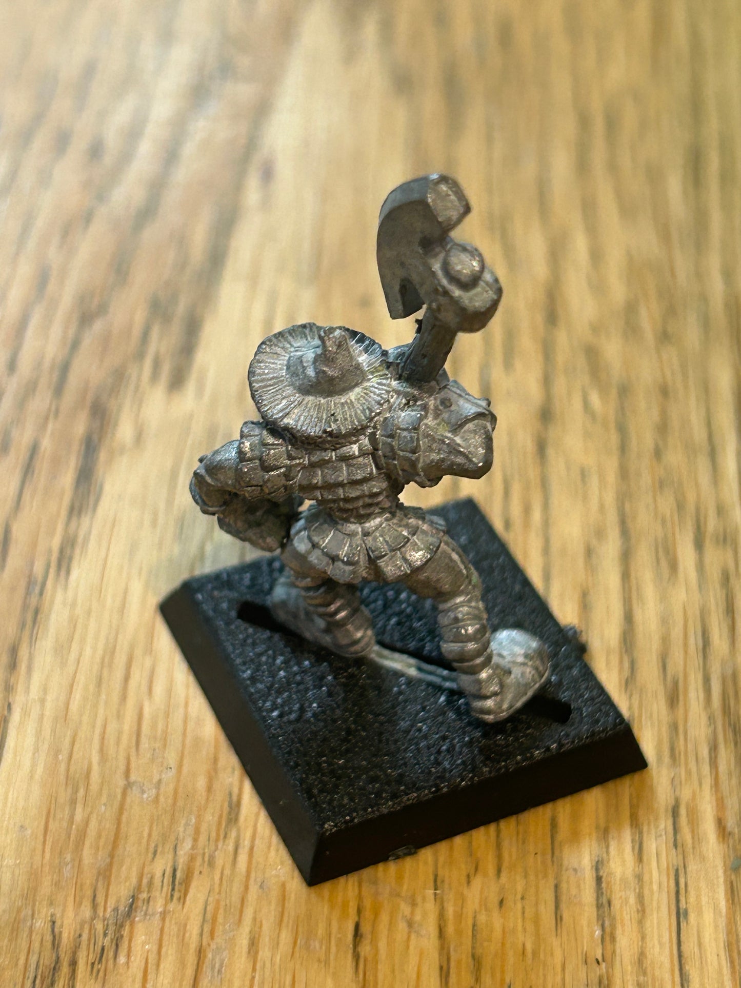 Warhammer fantasy marauder miniatures orc warrior with hand axe x1