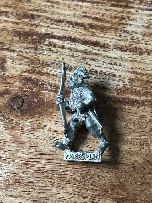 Citadel Warhammer fantasy  F6 Norse Barbarian Fighter Tribesman with javelins warriors of chaos