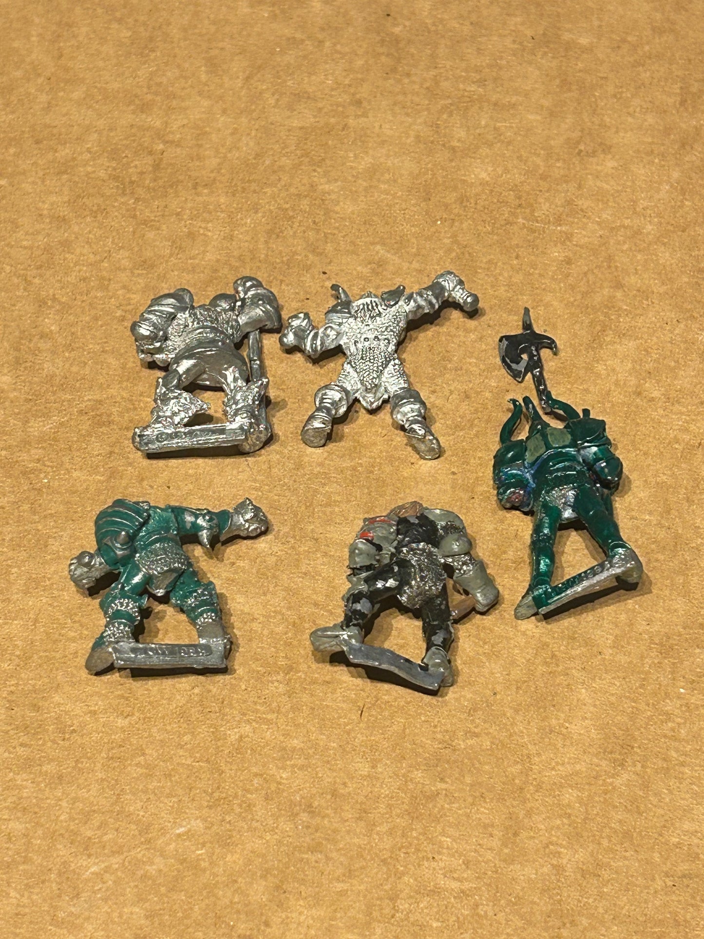 Warhammer fantasy broken chaos warriors/thugs job lot (5 models, all with broken weapons)