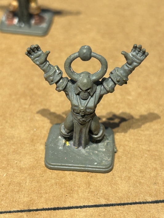 Heroquest Chaos Sorceror Evil Wizard Plastic warhammer fantasy undead lich