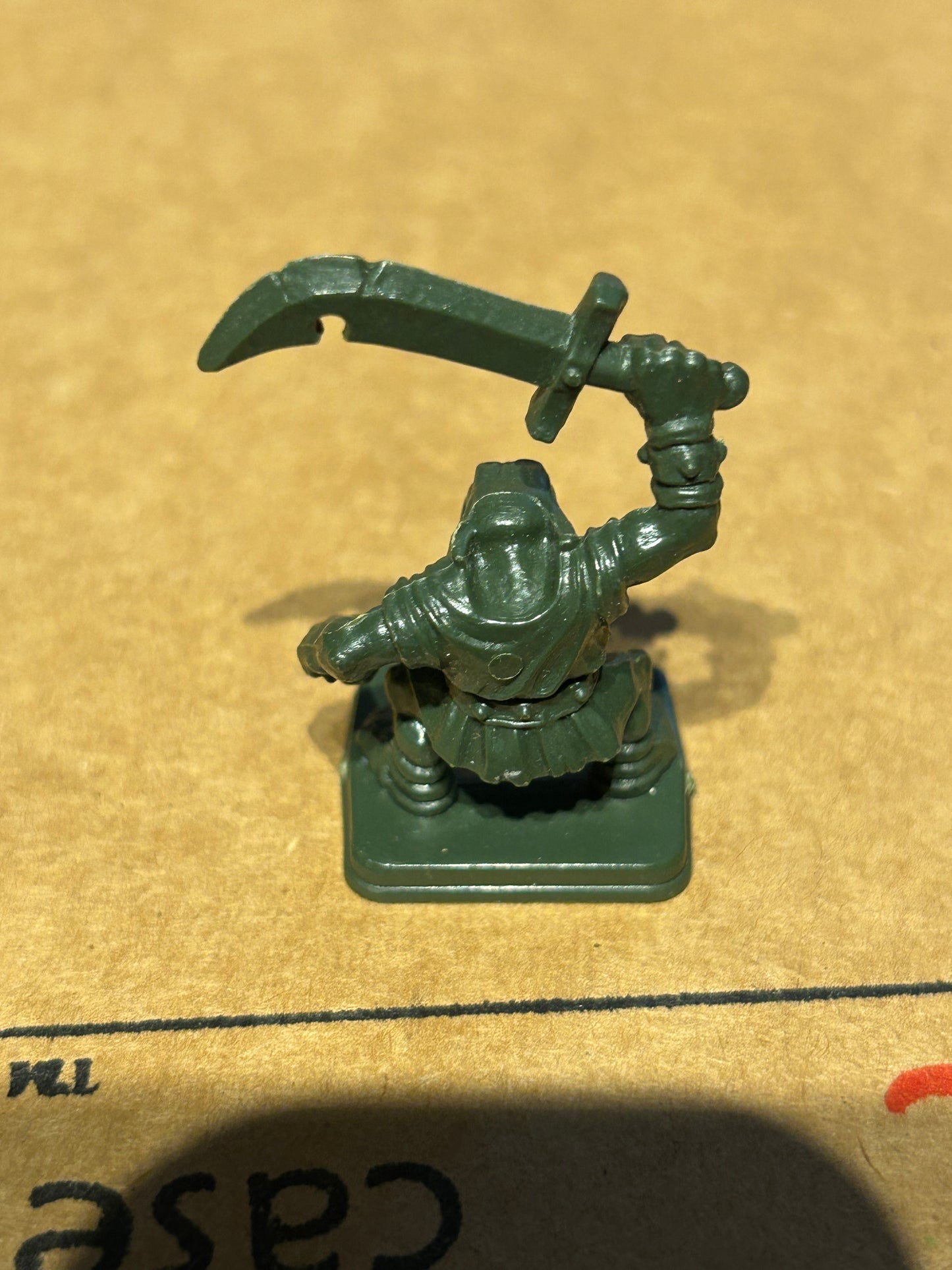 Warhammer fantasy heroquest orc with notched sword x1 (3 available)